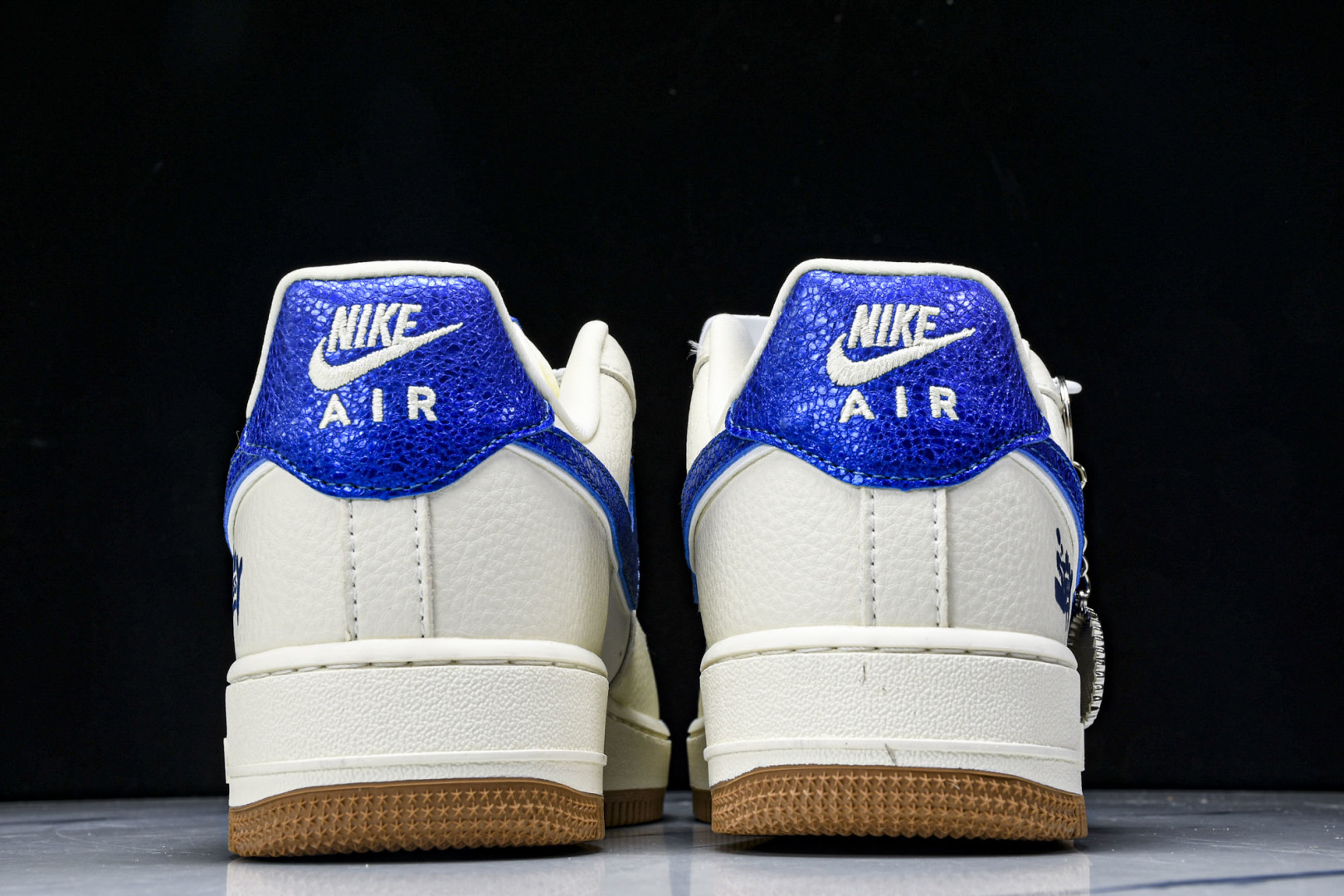  NK Air Force 1'07 Low 斯图西联名 骰子米蓝生胶 空军一号低帮休闲板鞋 KJ168