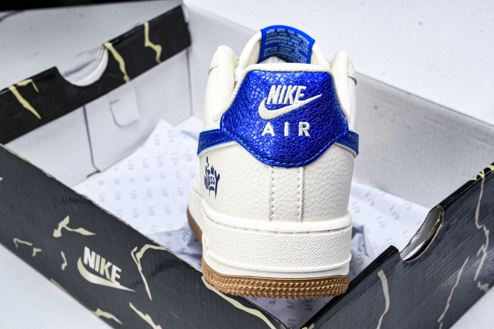  NK Air Force 1'07 Low 斯图西联名 骰子米蓝生胶 空军一号低帮休闲板鞋 KJ168