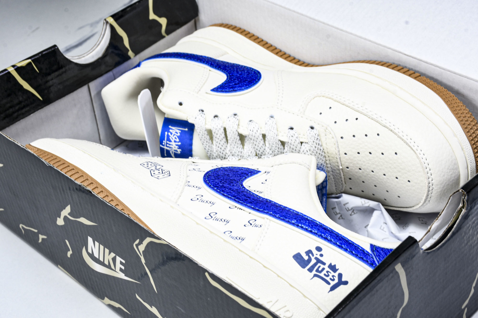 NK Air Force 1'07 Low 斯图西联名 骰子米蓝生胶 空军一号低帮休闲板鞋 KJ168