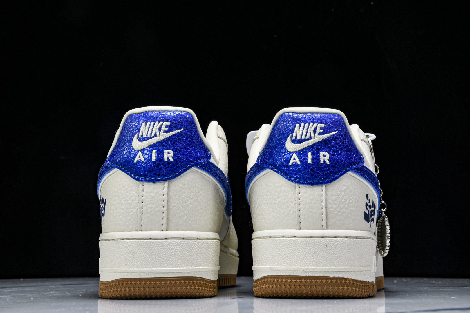  NK Air Force 1'07 Low 斯图西联名 骰子米蓝生胶 空军一号低帮休闲板鞋 KJ168