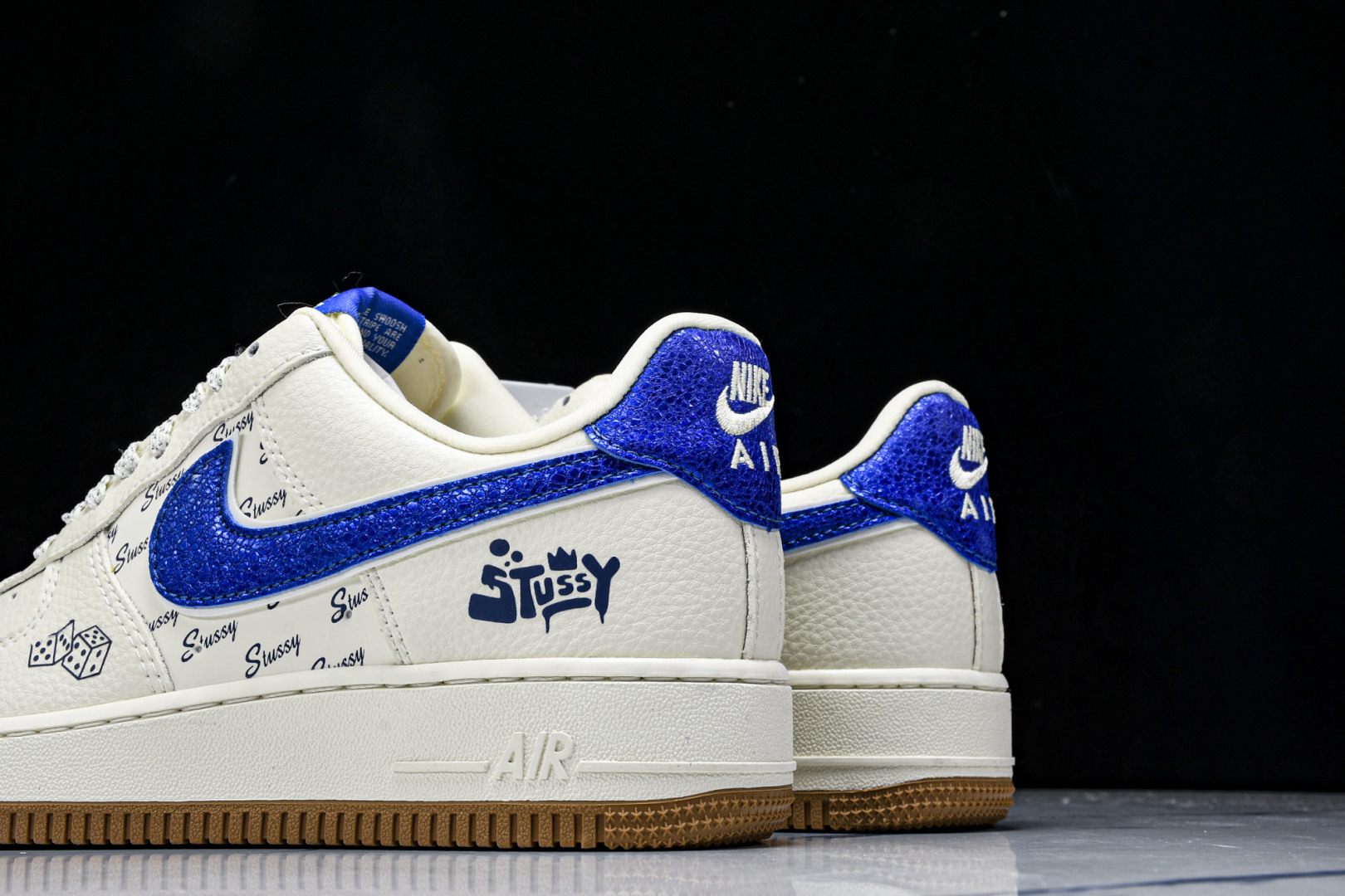  NK Air Force 1'07 Low 斯图西联名 骰子米蓝生胶 空军一号低帮休闲板鞋 KJ168