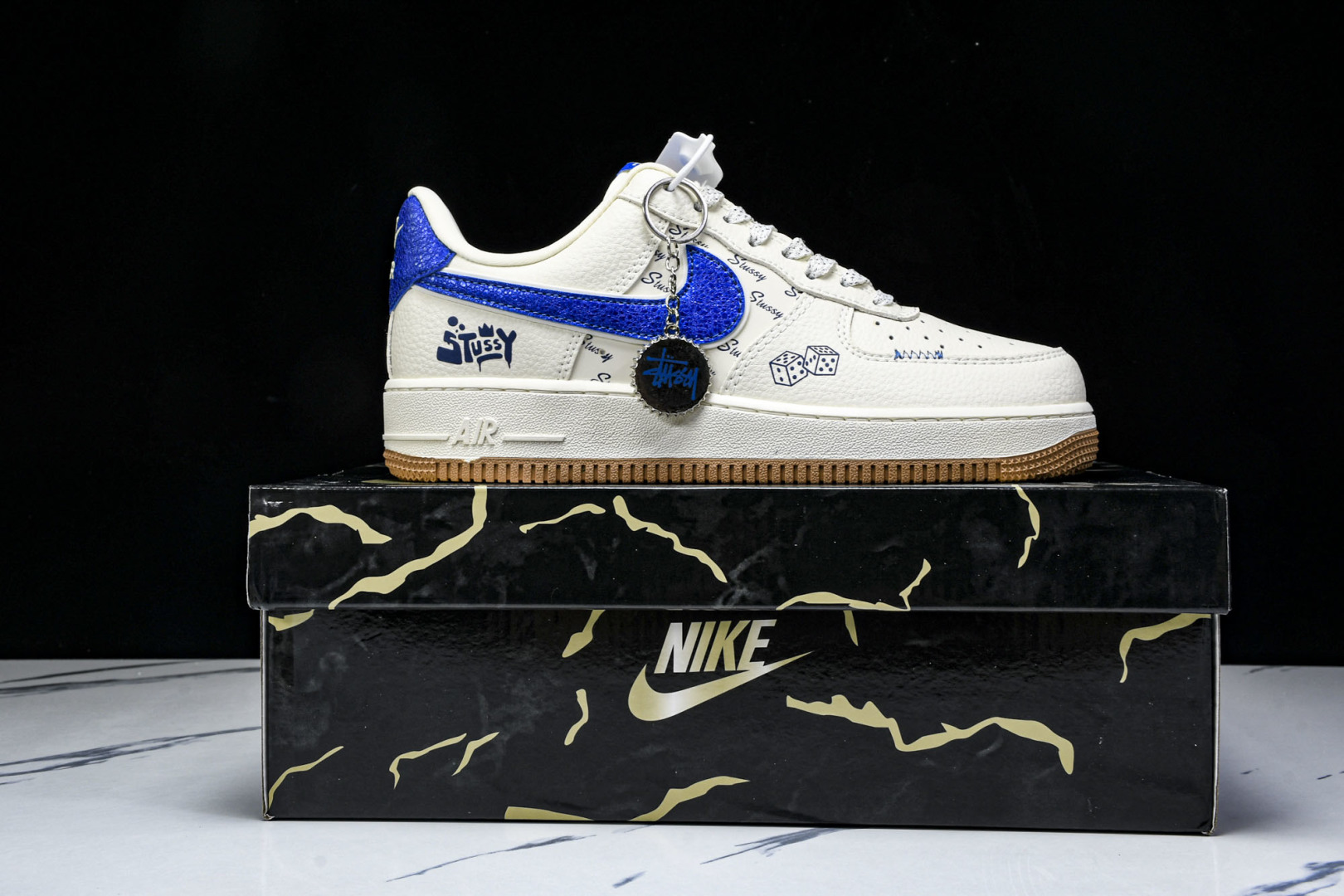  NK Air Force 1'07 Low 斯图西联名 骰子米蓝生胶 空军一号低帮休闲板鞋 KJ168