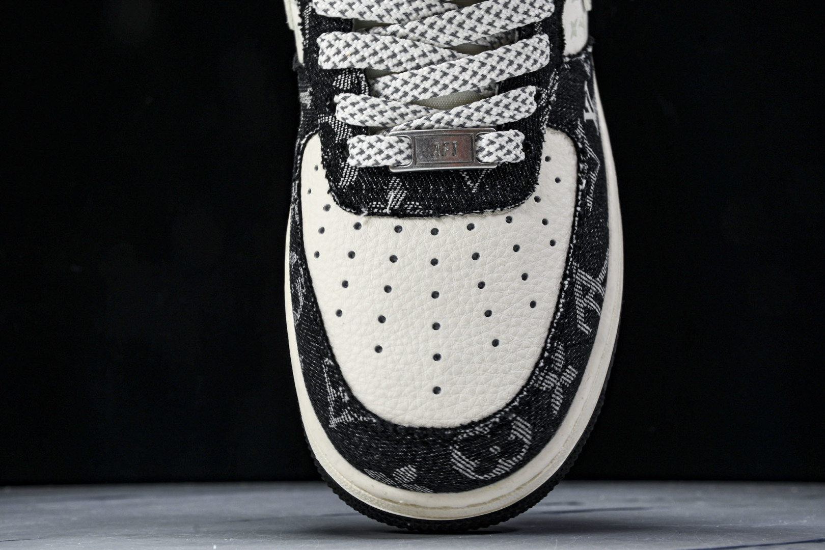  NK Air Force 1'07 Low 斯图西联名 做旧牛仔 空军一号低帮休闲板鞋 XS1958-