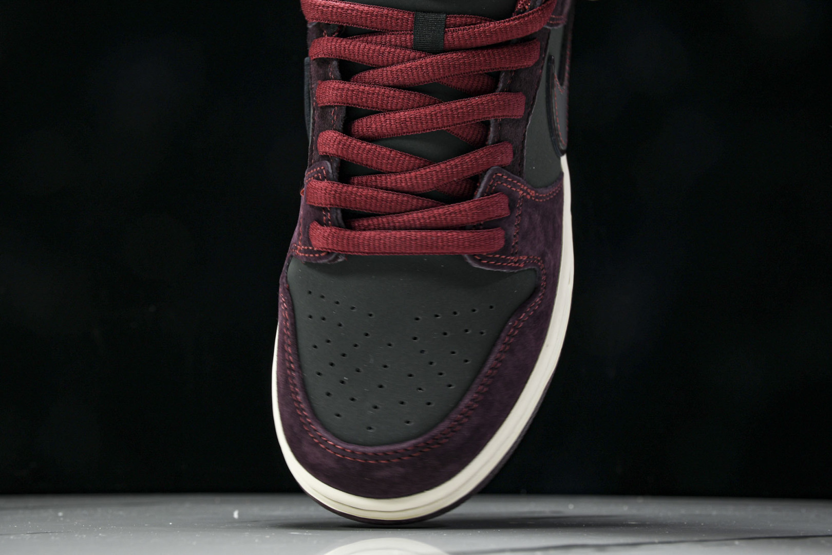 Dunk 尺码40-47.5

纯原版出品-RIOT Skateshop x NK SB Dunk Lo