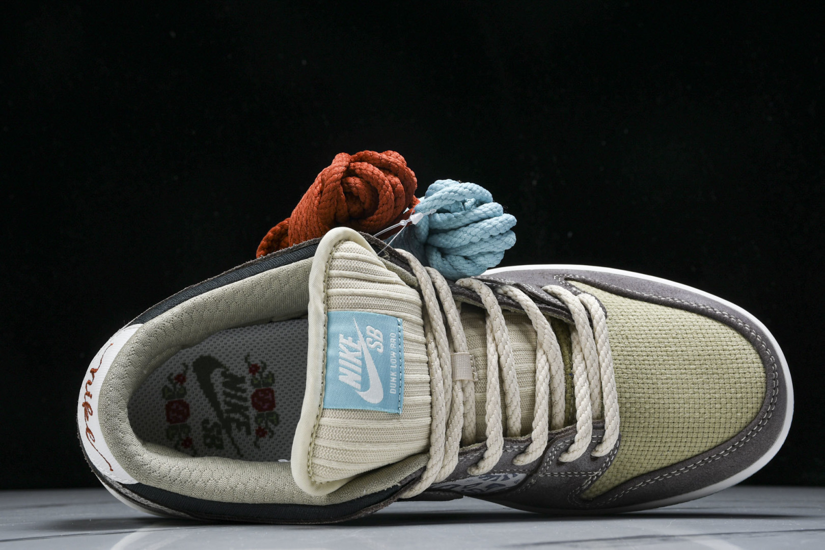 Dunk棕灰 尺码36-47.5

纯原出品-SB Dunk Low“Big Money Savings