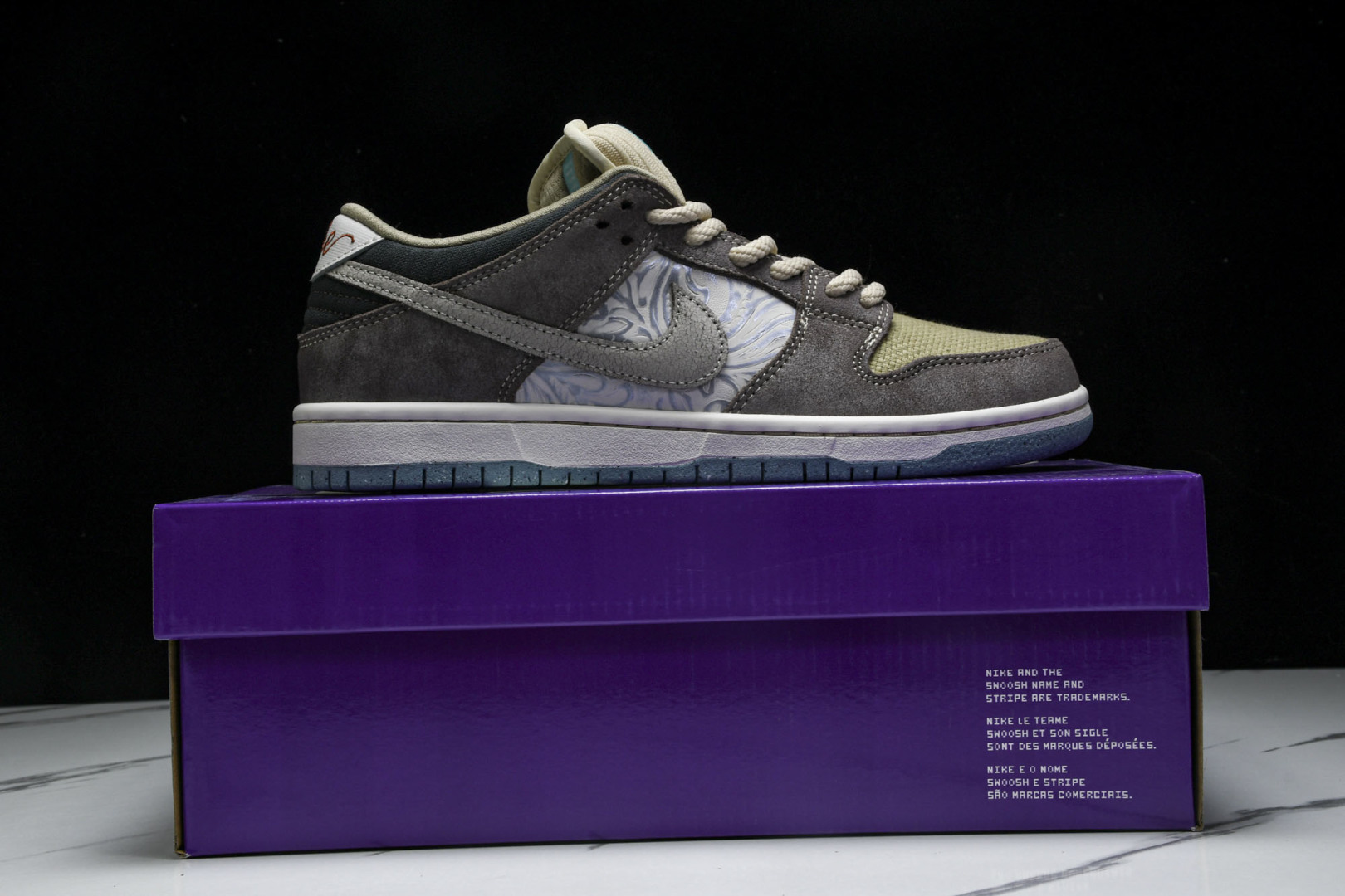 Dunk棕灰 尺码36-47.5

纯原出品-SB Dunk Low“Big Money Savings