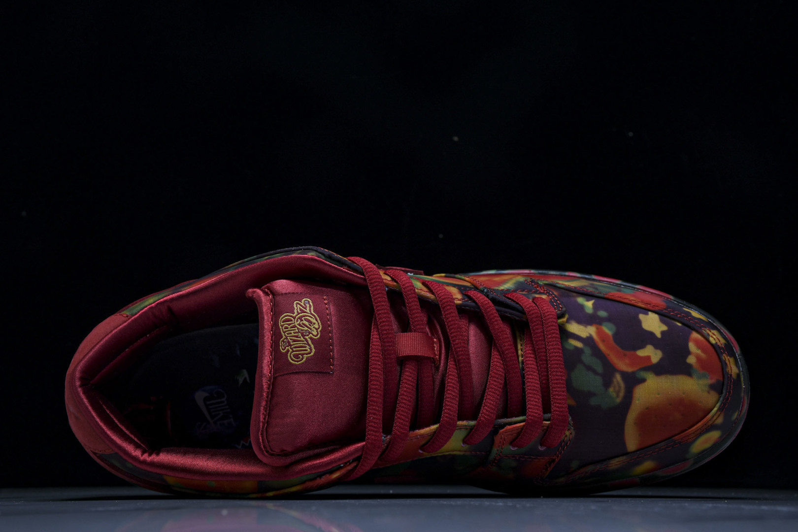 Dunk 尺码40-47.5

纯原版出品-The Wizard of x NK SB Dunk Low