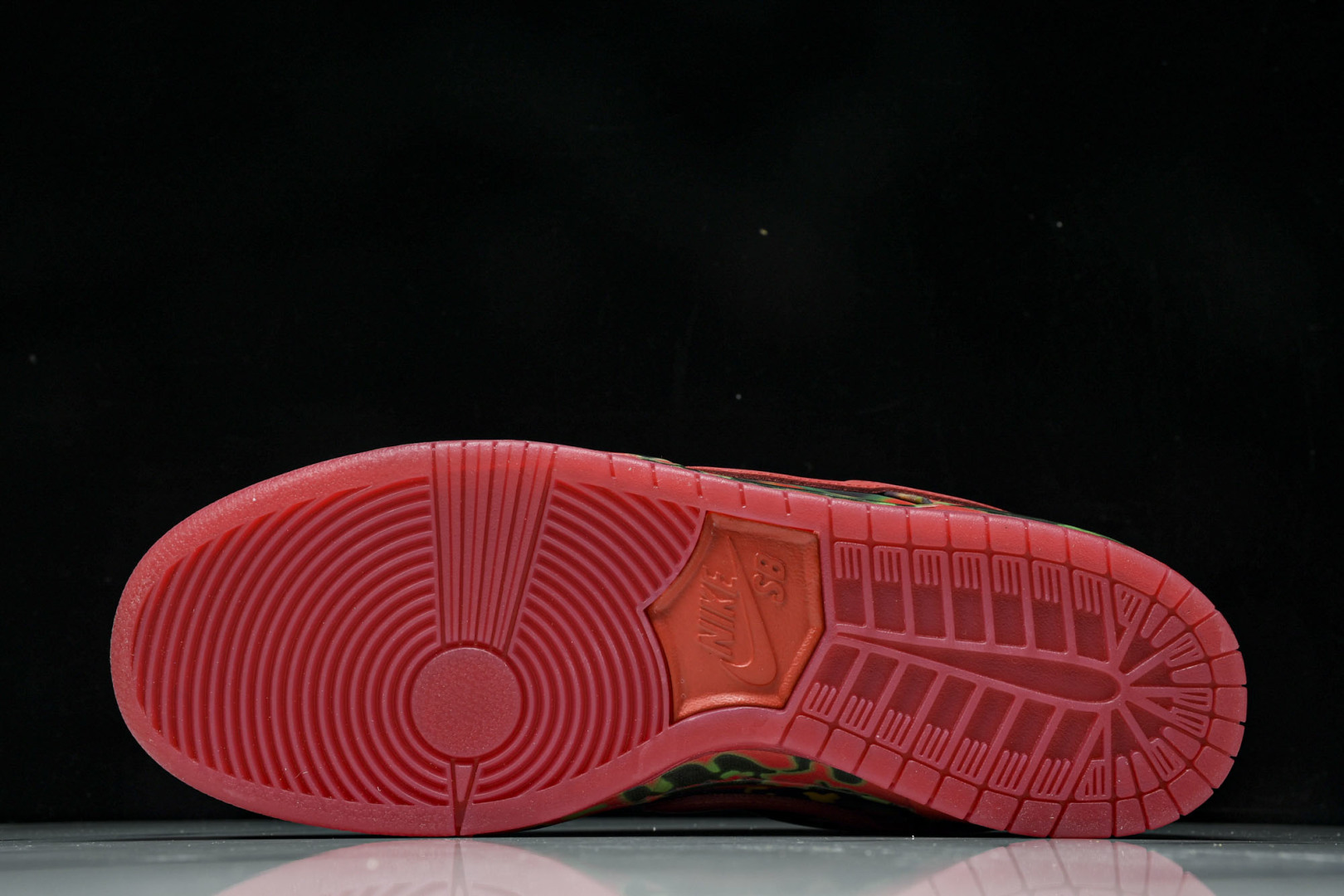 Dunk 尺码40-47.5

纯原版出品-The Wizard of x NK SB Dunk Low