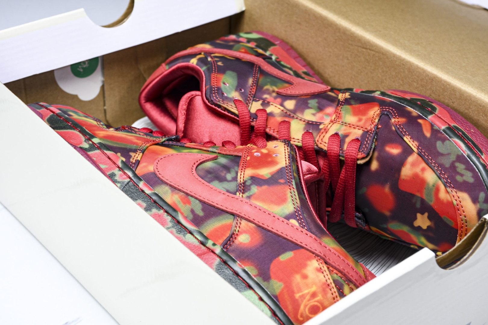 Dunk 尺码40-47.5

纯原版出品-The Wizard of x NK SB Dunk Low