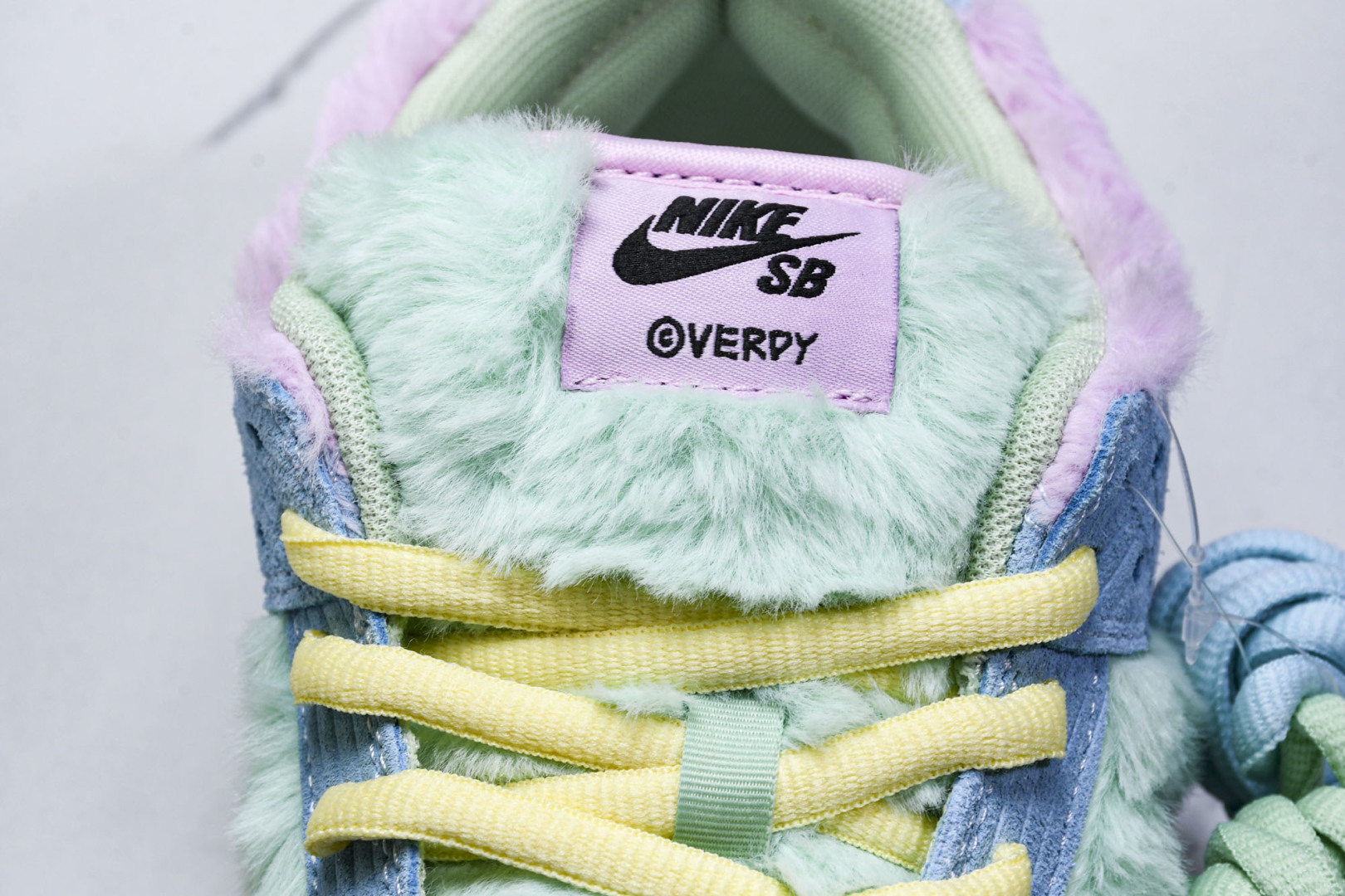 Dunk蓝绿粉 尺码36-47.5

纯原版出品-Verdy x NK Dunk SB Low 蓝绿粉 