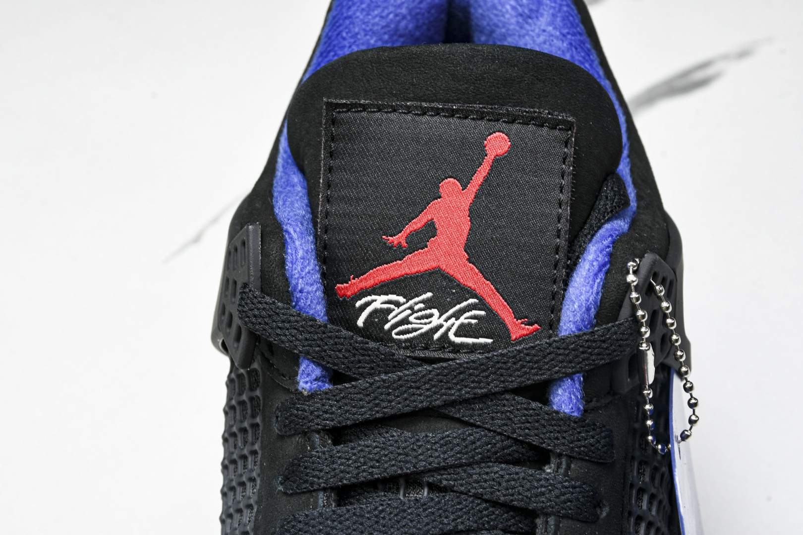 AJ4黑蓝 尺码40-47.5

纯原版出品-Air Jordan 4 Retro Rare Air 稀
