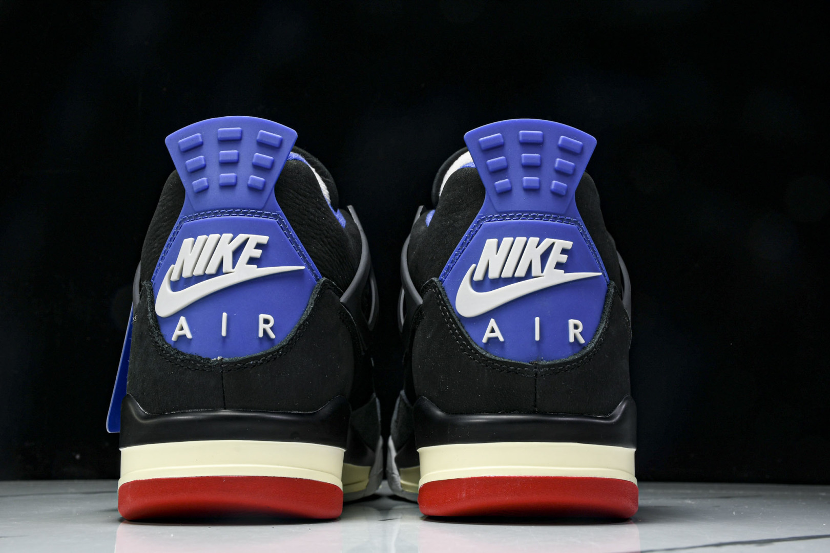 AJ4黑蓝 尺码40-47.5

纯原版出品-Air Jordan 4 Retro Rare Air 稀