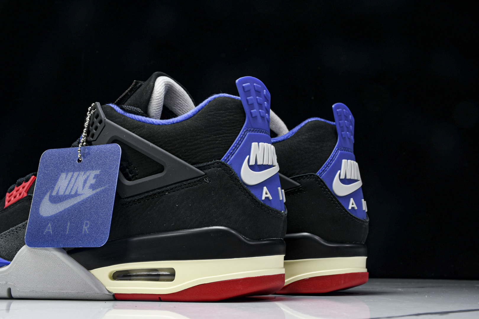 AJ4黑蓝 尺码40-47.5

纯原版出品-Air Jordan 4 Retro Rare Air 稀