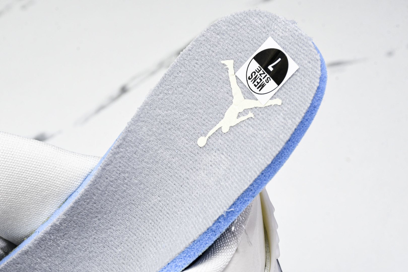 AJ3 尺码36-47.5

纯原版出品-WMNS Air Jordan 3 Retro Sail Ce