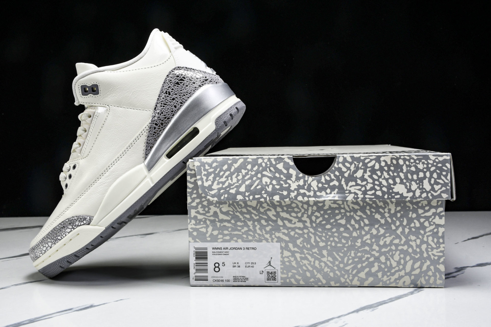 AJ3 尺码36-47.5

纯原版出品-WMNS Air Jordan 3 Retro Sail Ce