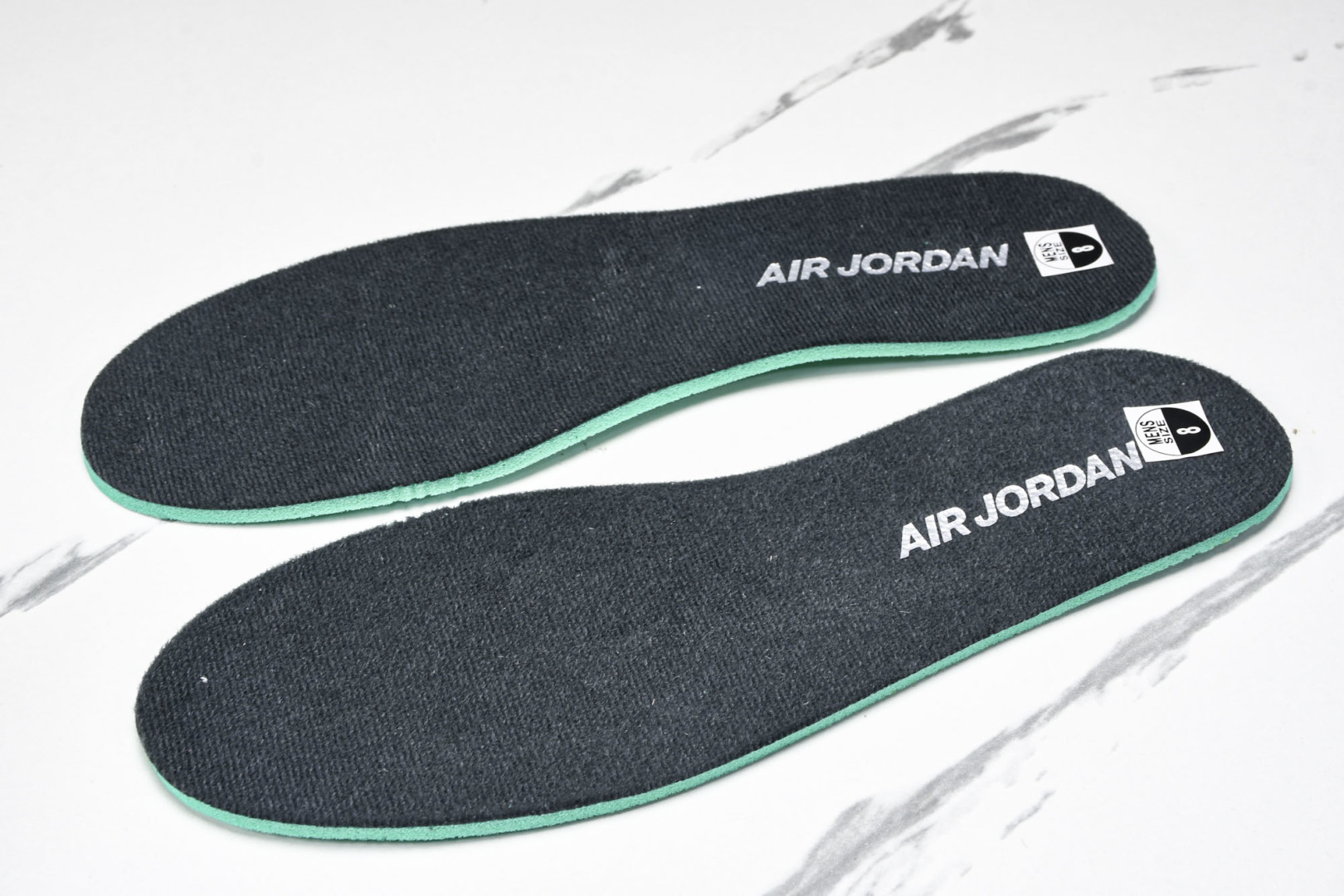 AJ14 尺码36-47.5

纯原版出品-Air Jordan 4 Remastered AJ4 乔4