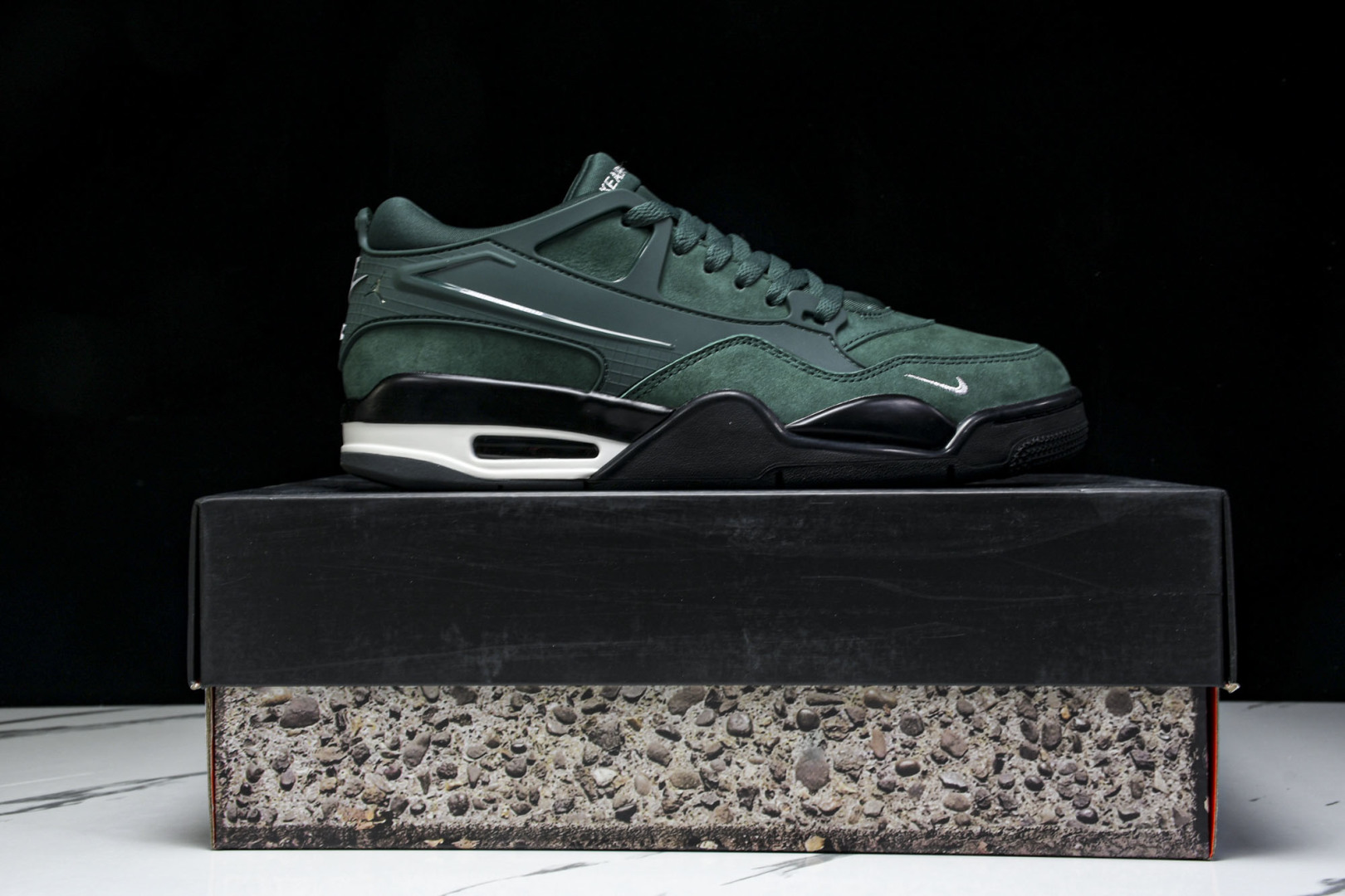 AJ14 尺码36-47.5

纯原版出品-Air Jordan 4 Remastered AJ4 乔4