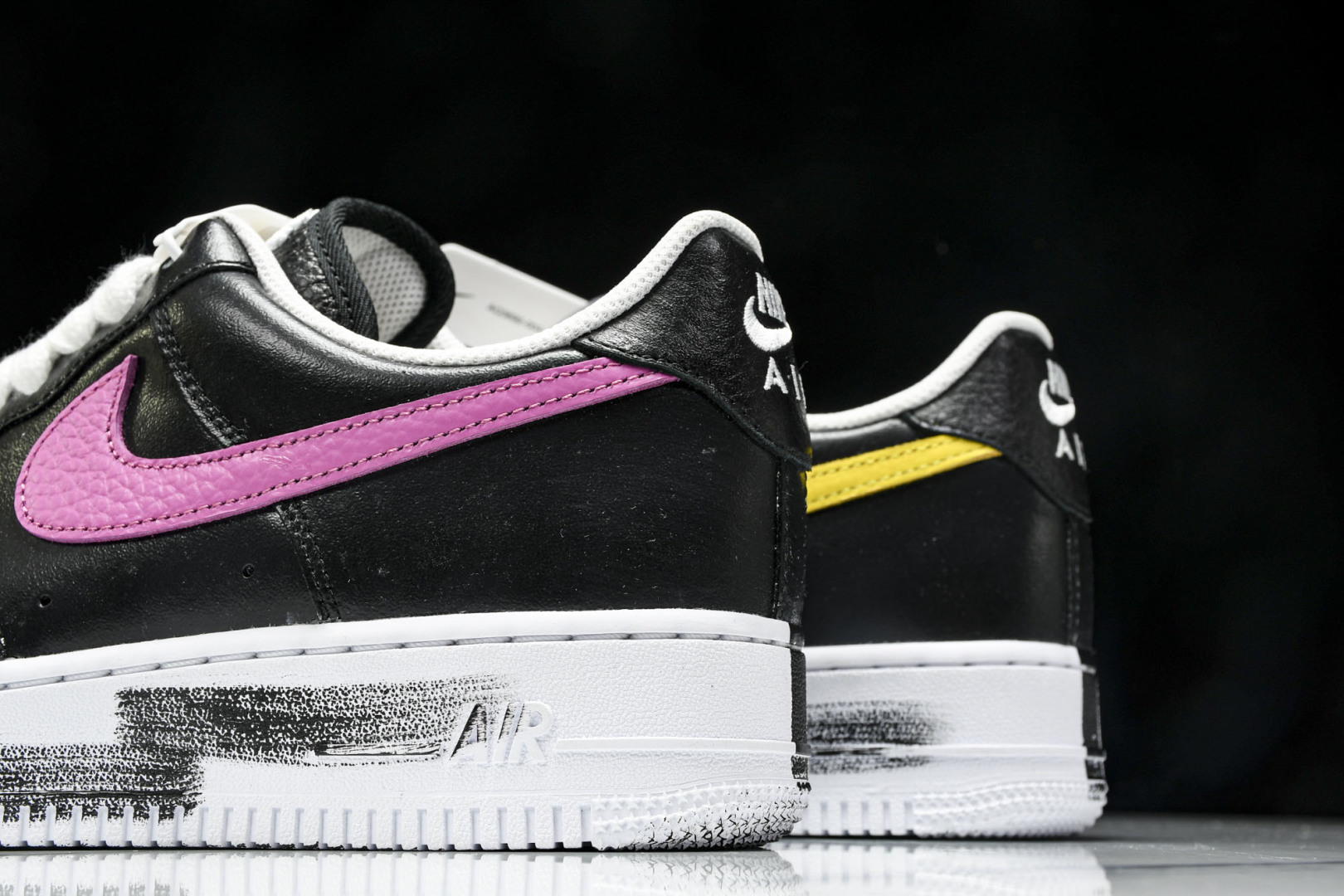 权志龙3.0 尺码36-47.5

纯原版出品-Air Force 1 Low G-Dragon Pea