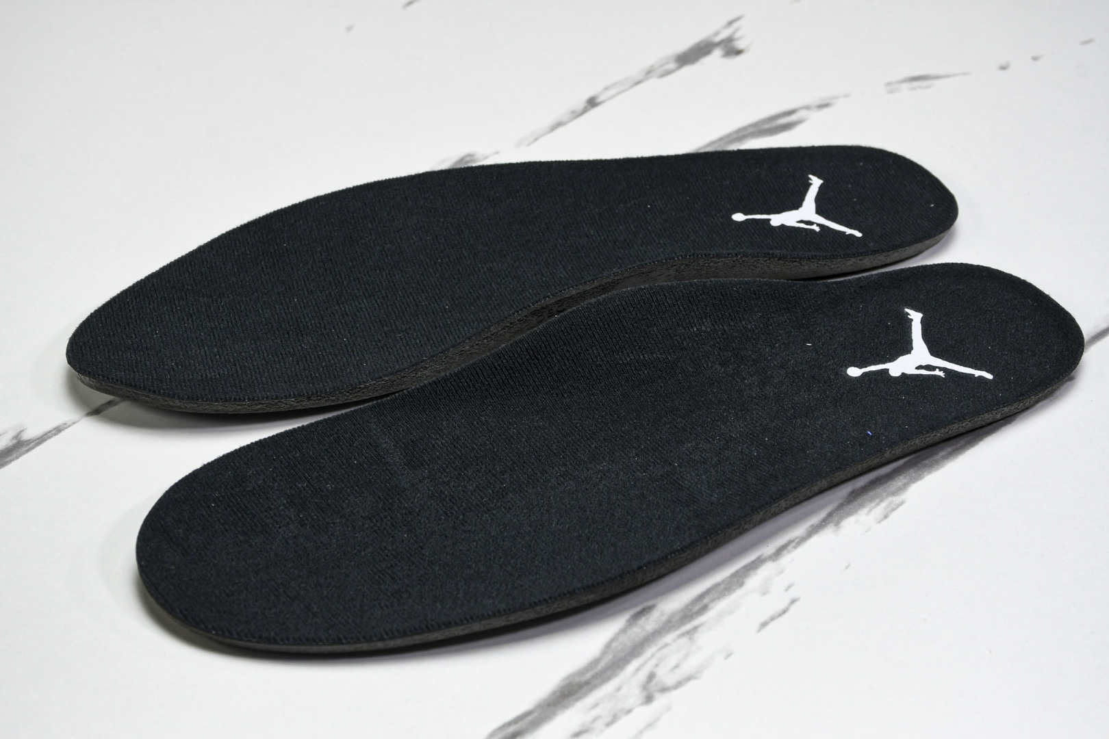 AJ3黑 尺码40-47.5

纯原版出品-Air Jordan 3 Retro Black Cat 黑
