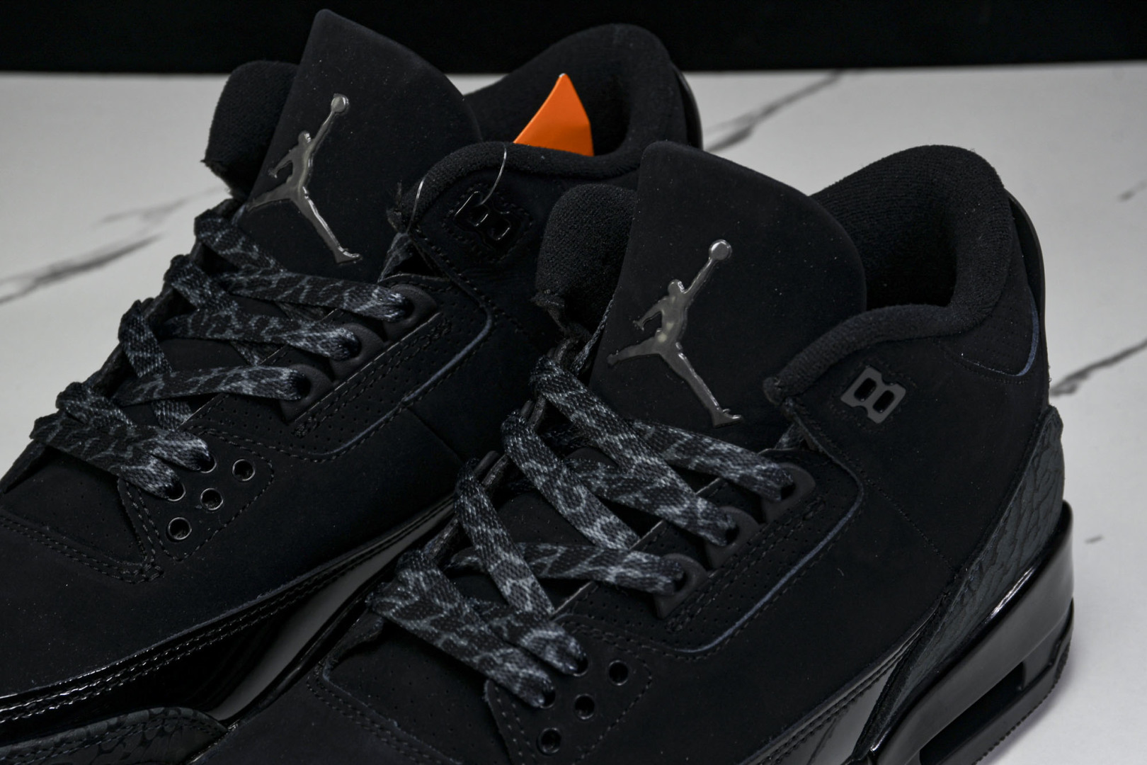 AJ3黑 尺码40-47.5

纯原版出品-Air Jordan 3 Retro Black Cat 黑