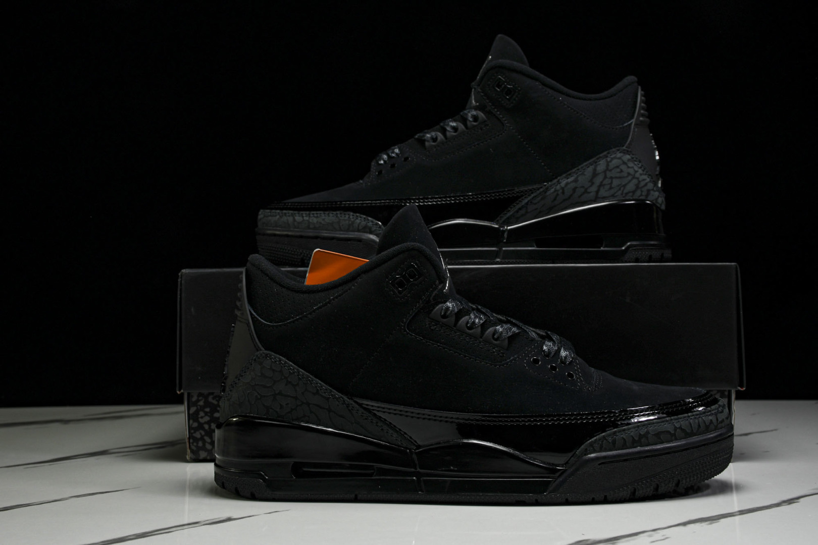 AJ3黑 尺码40-47.5

纯原版出品-Air Jordan 3 Retro Black Cat 黑