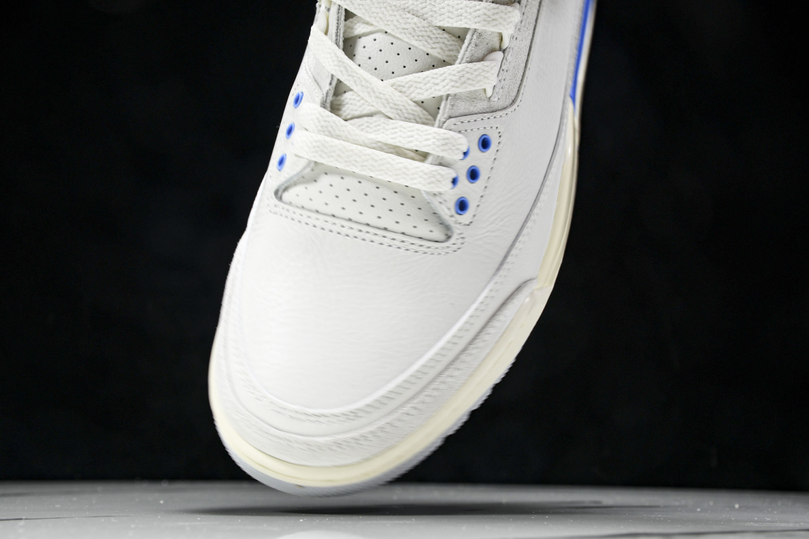 AJ3白蓝 尺码40-48.5

纯原出品-Air Jordan 3 Retro Lucky Short