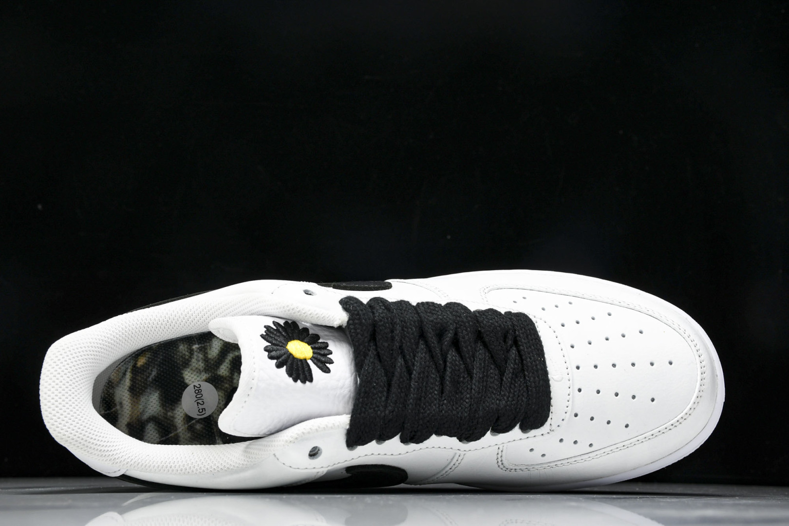 AF1权志龙2.0白 尺码：36-47.5

纯原-PEACEMINUSONE x Nk Air For
