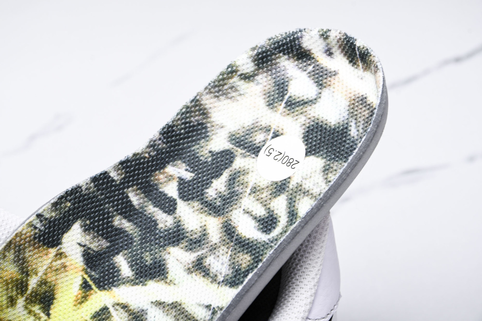 AF1权志龙2.0白 尺码：36-47.5

纯原-PEACEMINUSONE x Nk Air For