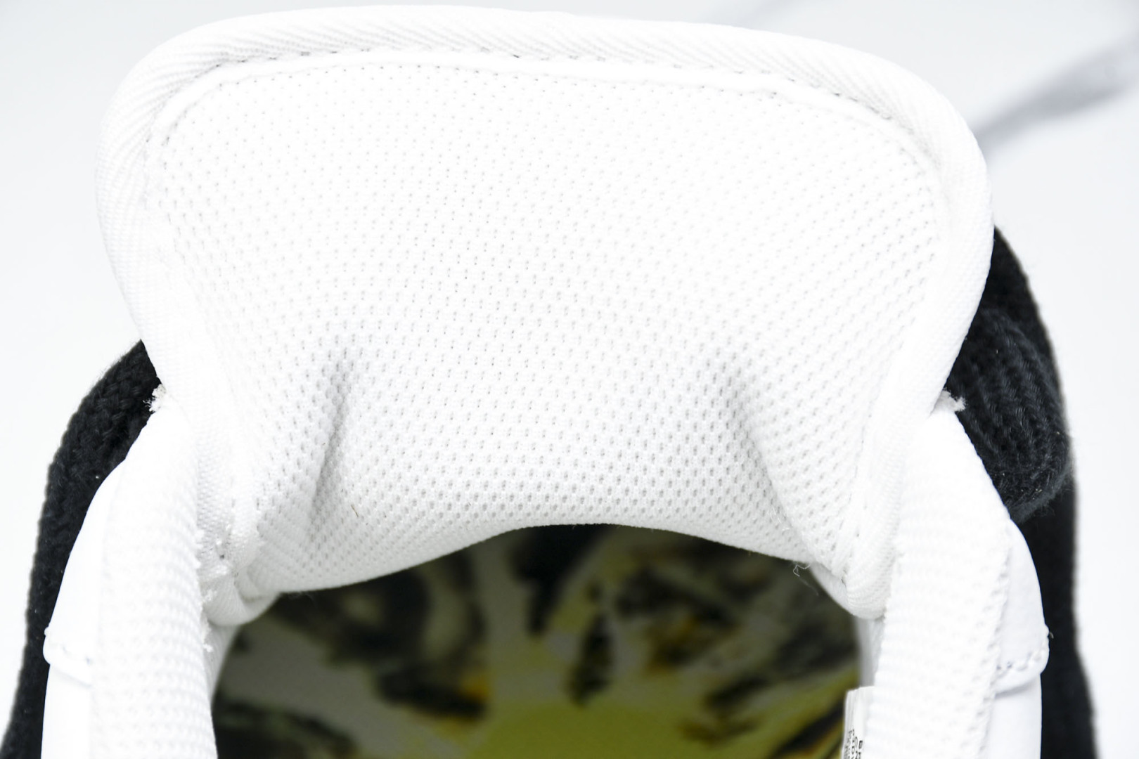 AF1权志龙2.0白 尺码：36-47.5

纯原-PEACEMINUSONE x Nk Air For