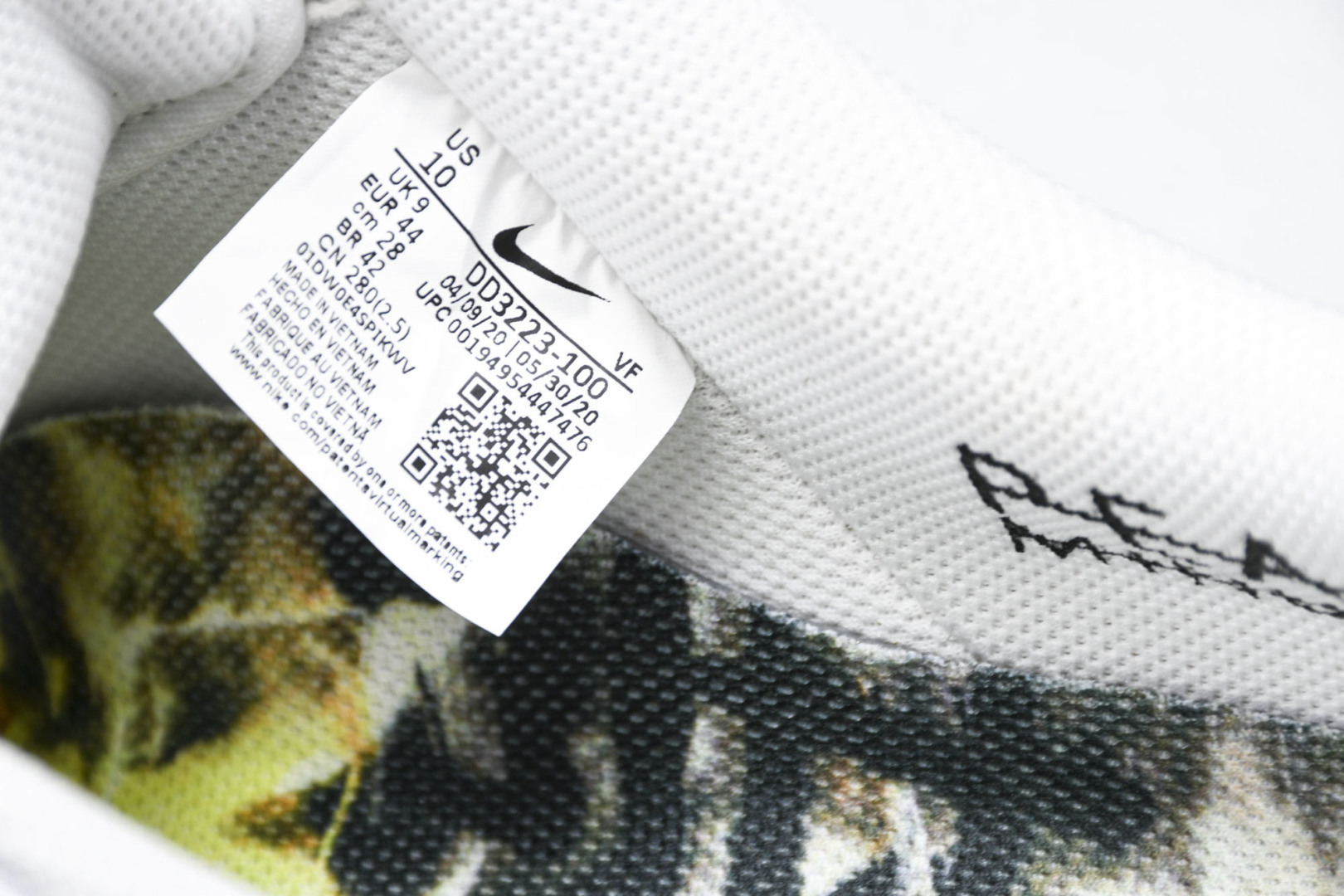 AF1权志龙2.0白 尺码：36-47.5

纯原-PEACEMINUSONE x Nk Air For