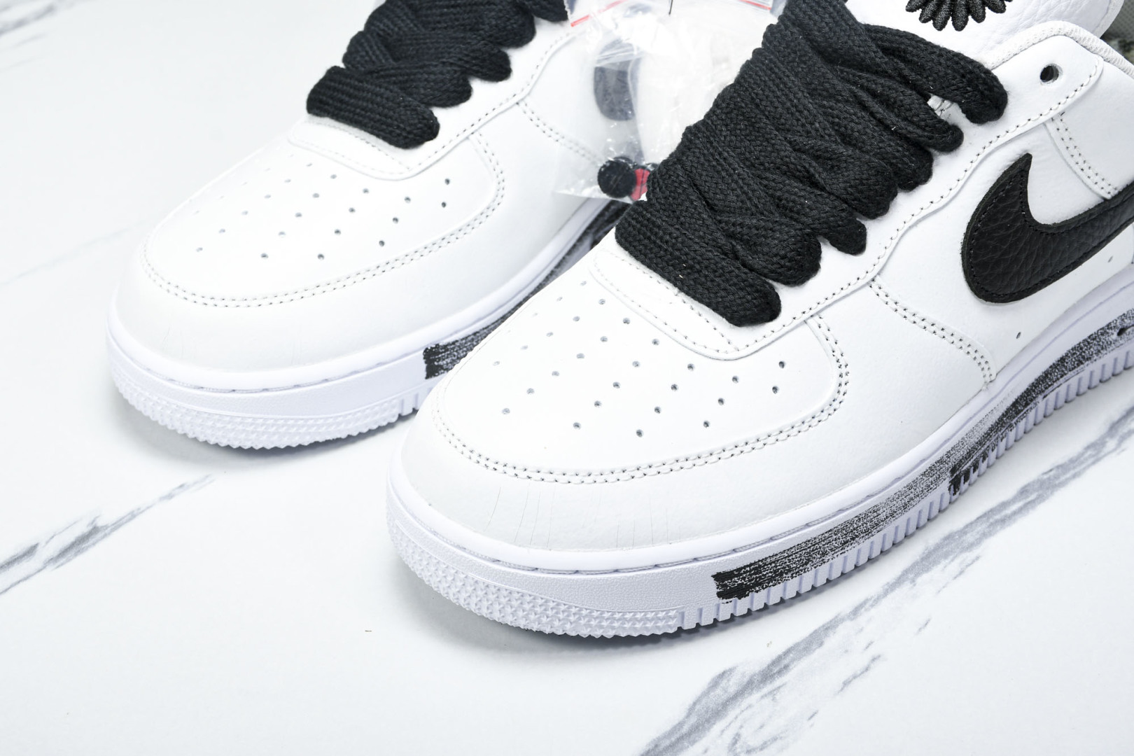 AF1权志龙2.0白 尺码：36-47.5

纯原-PEACEMINUSONE x Nk Air For