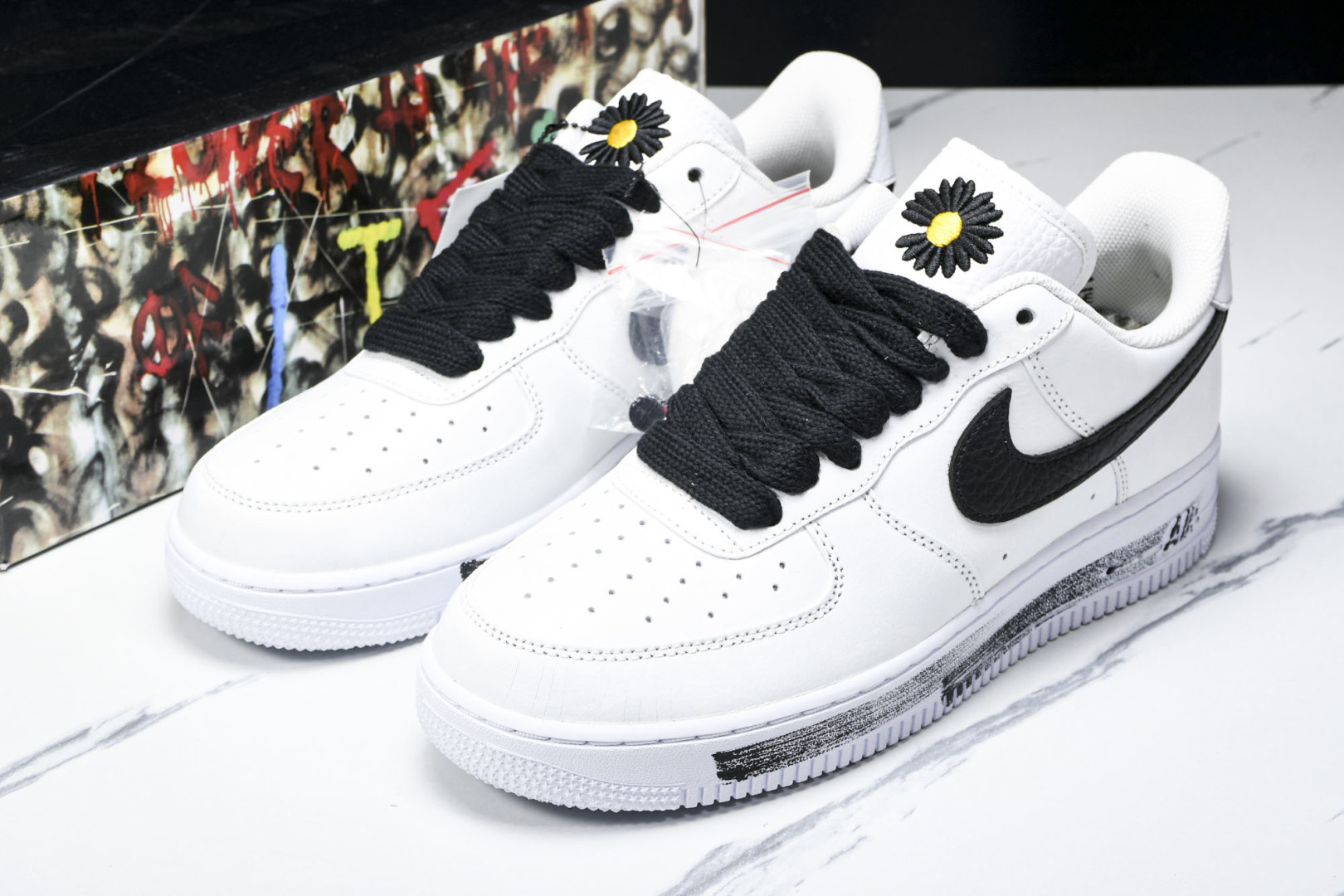 AF1权志龙2.0白 尺码：36-47.5

纯原-PEACEMINUSONE x Nk Air For