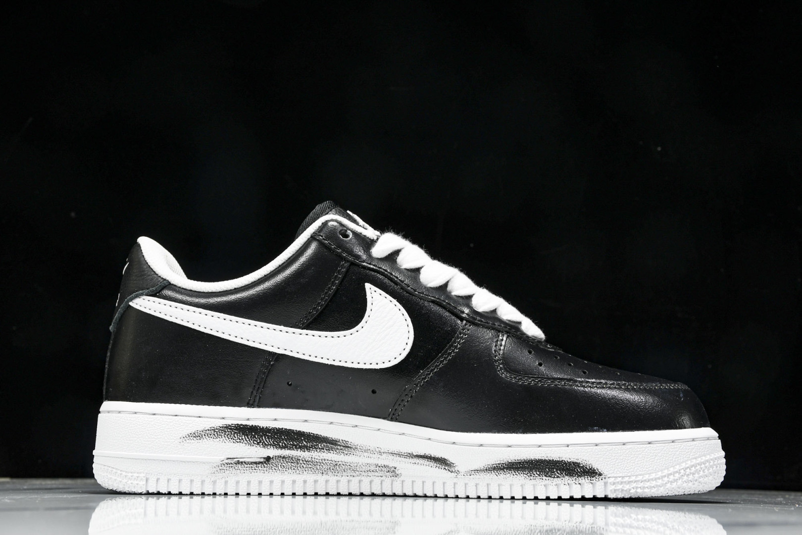 小雏菊 权志龙黑色 尺码：36-47.5

纯原出品-PEACEMINUSONE x AF1 权志龙小雏