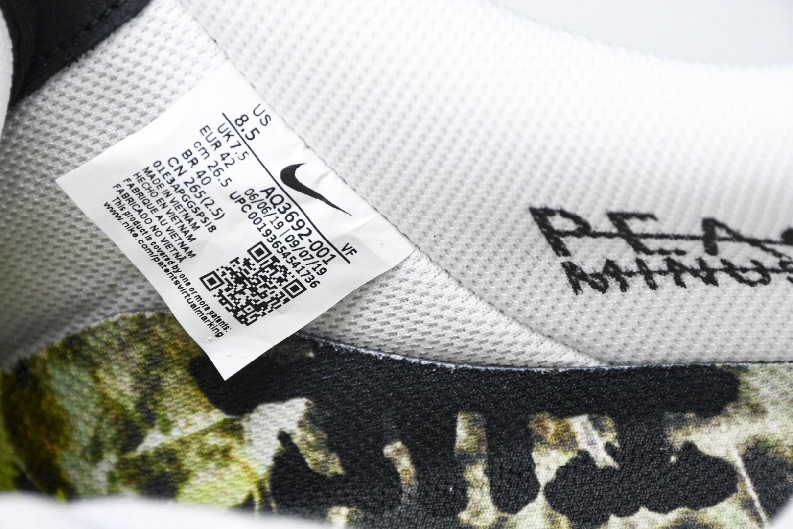 小雏菊 权志龙黑色 尺码：36-47.5

纯原出品-PEACEMINUSONE x AF1 权志龙小雏