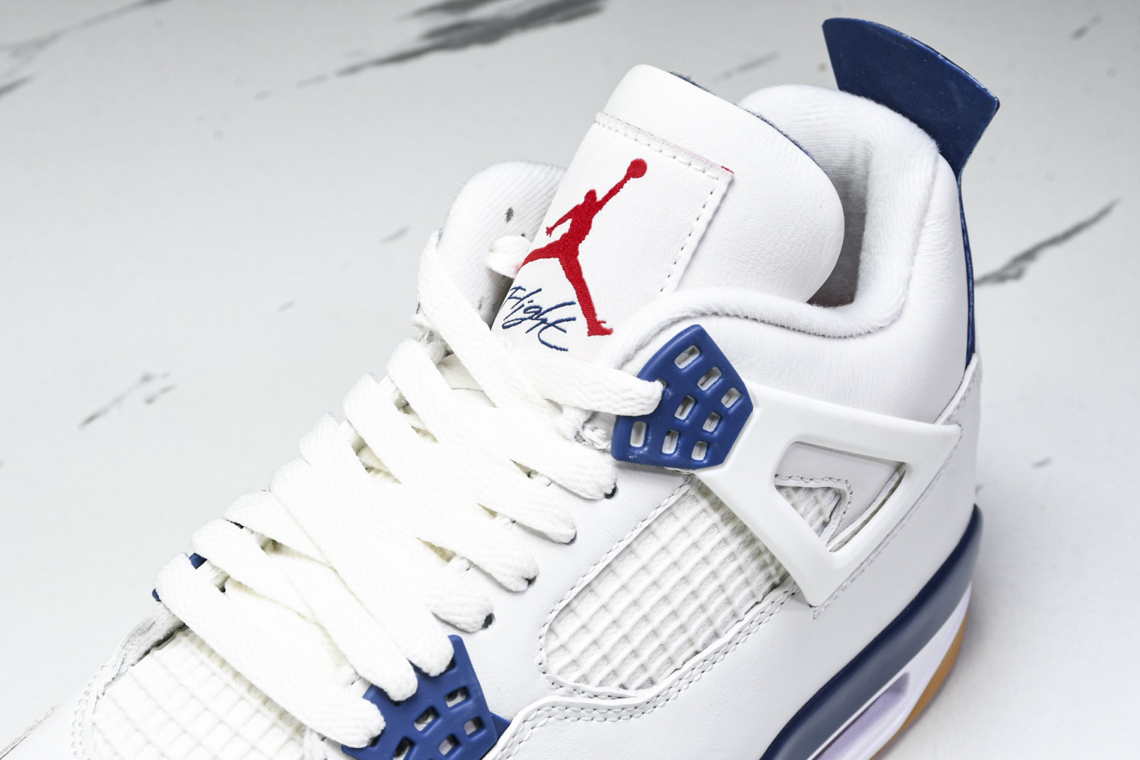 AJ4 尺码36-47.5

纯原版出品-Air Jordan 4 Retro SB Navy 海军蓝 