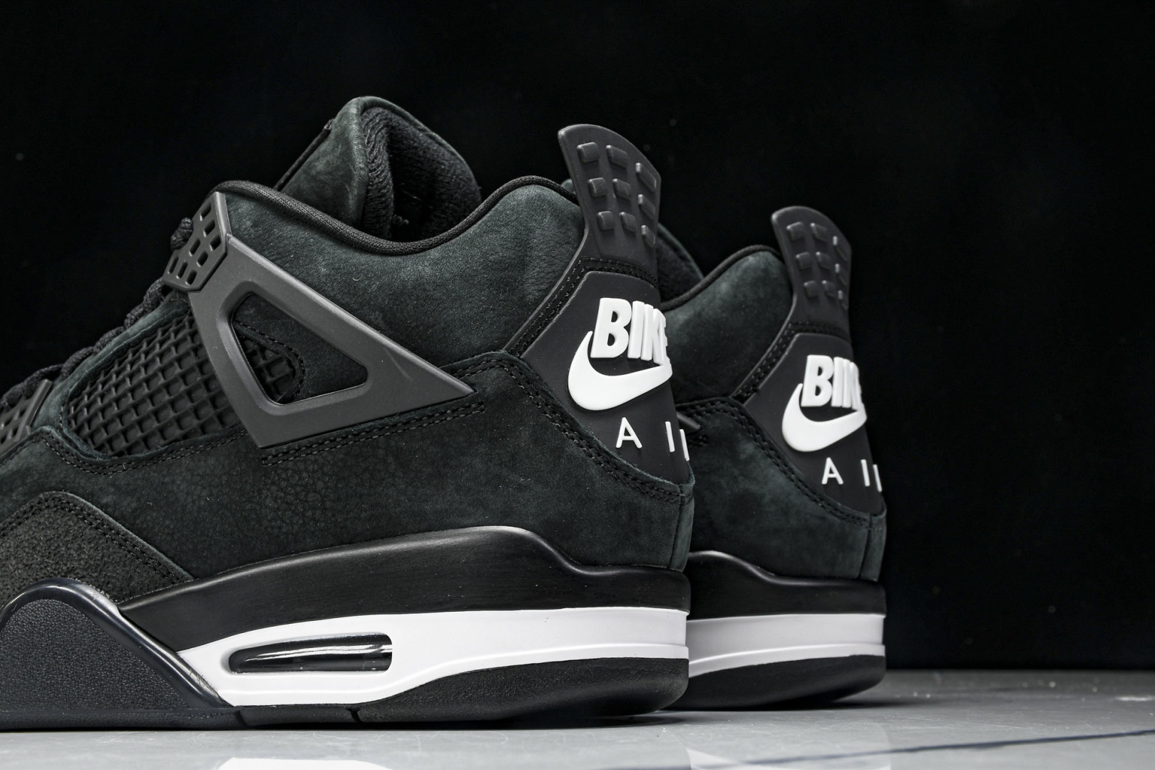 AJ14 尺码40-47.5

纯原版出品-Nigel Sylvester x Air Jordan 4
