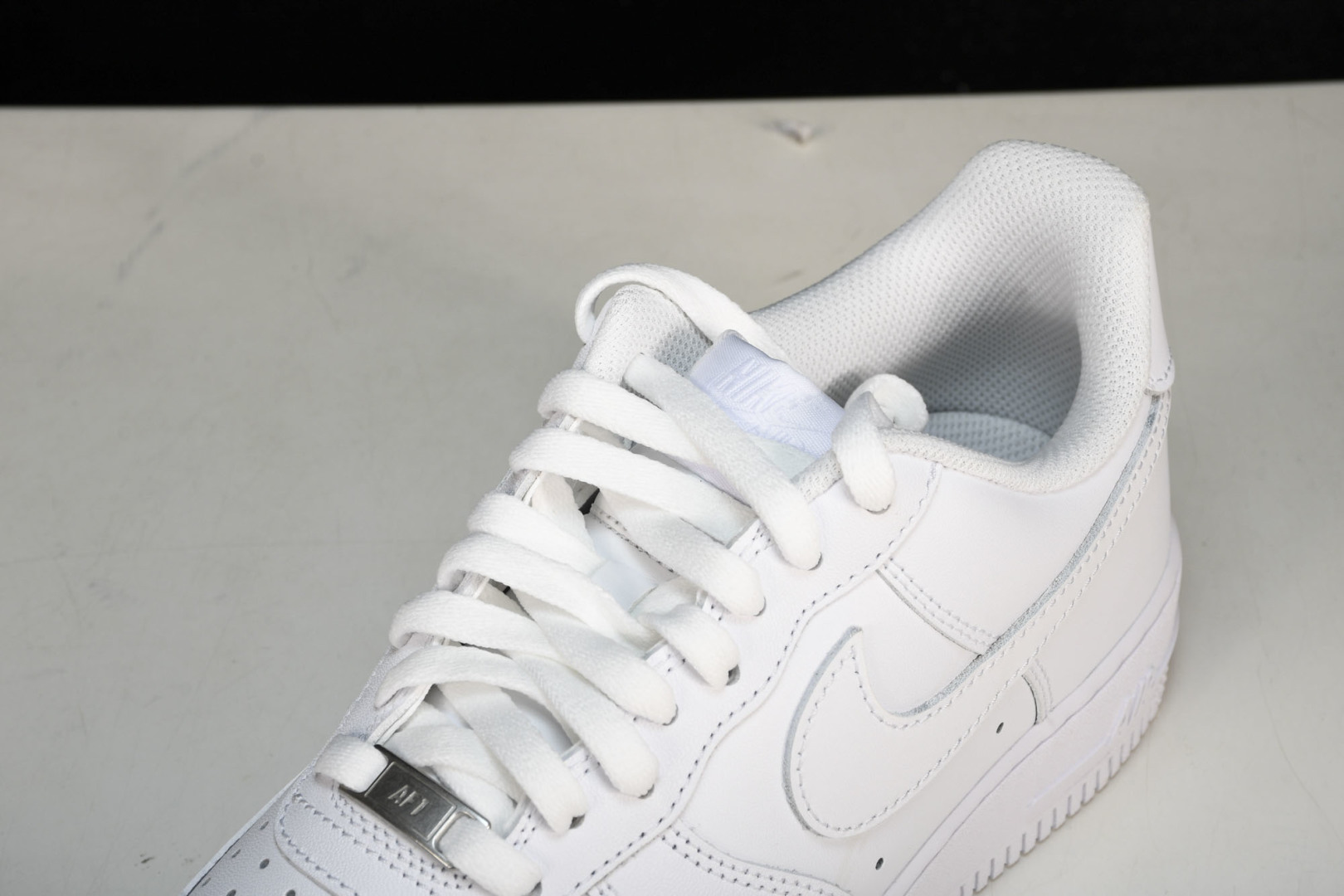AF1 尺码36-47.5

纯原出品-Air Force 1 Low '07 White 白色 CW2