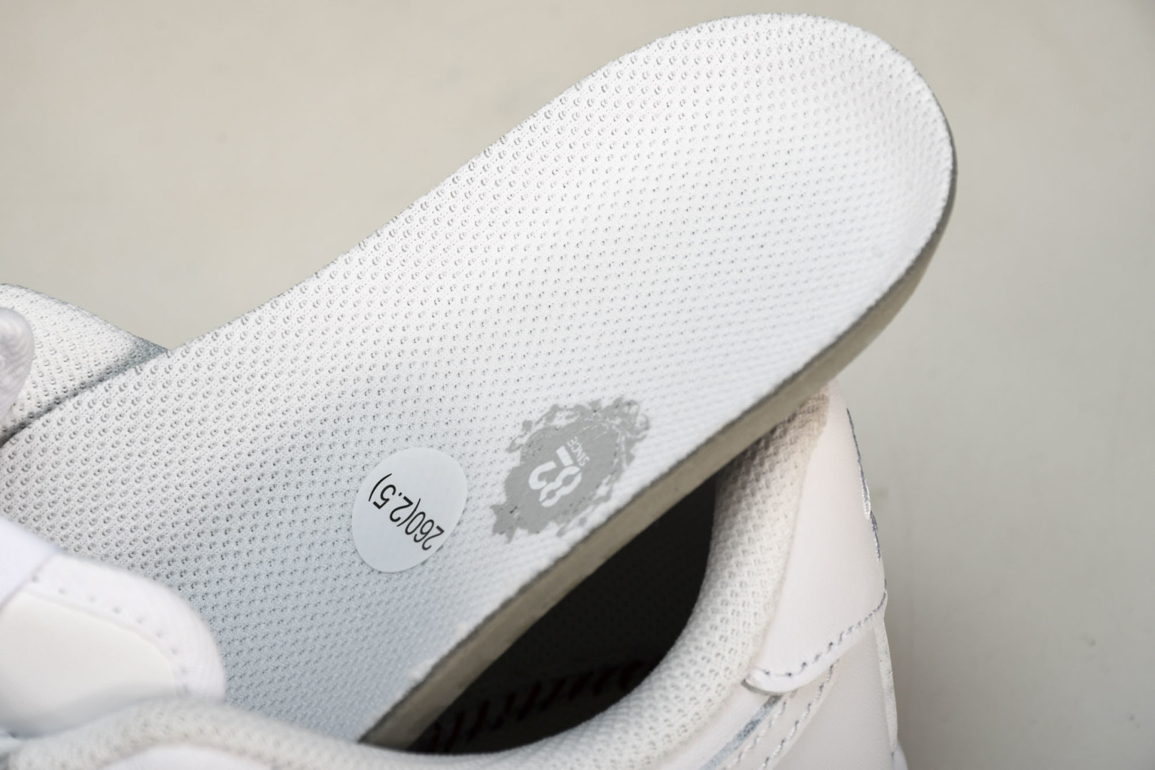 AF1 尺码36-47.5

纯原出品-Air Force 1 Low '07 White 白色 CW2