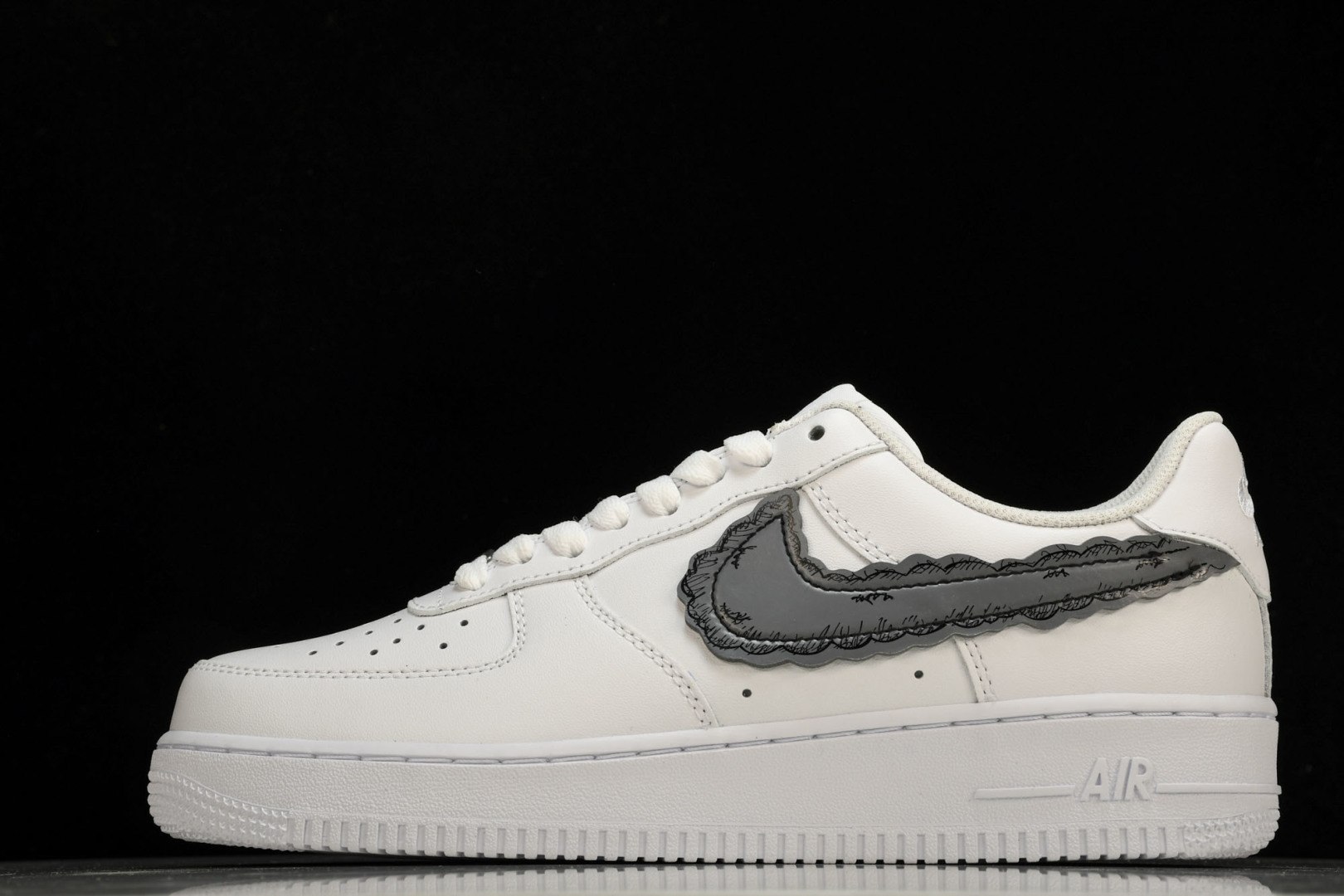 AF1空军 尺码36-46

纯原版出品-Air Force 1 Low DIY CW2288-111 