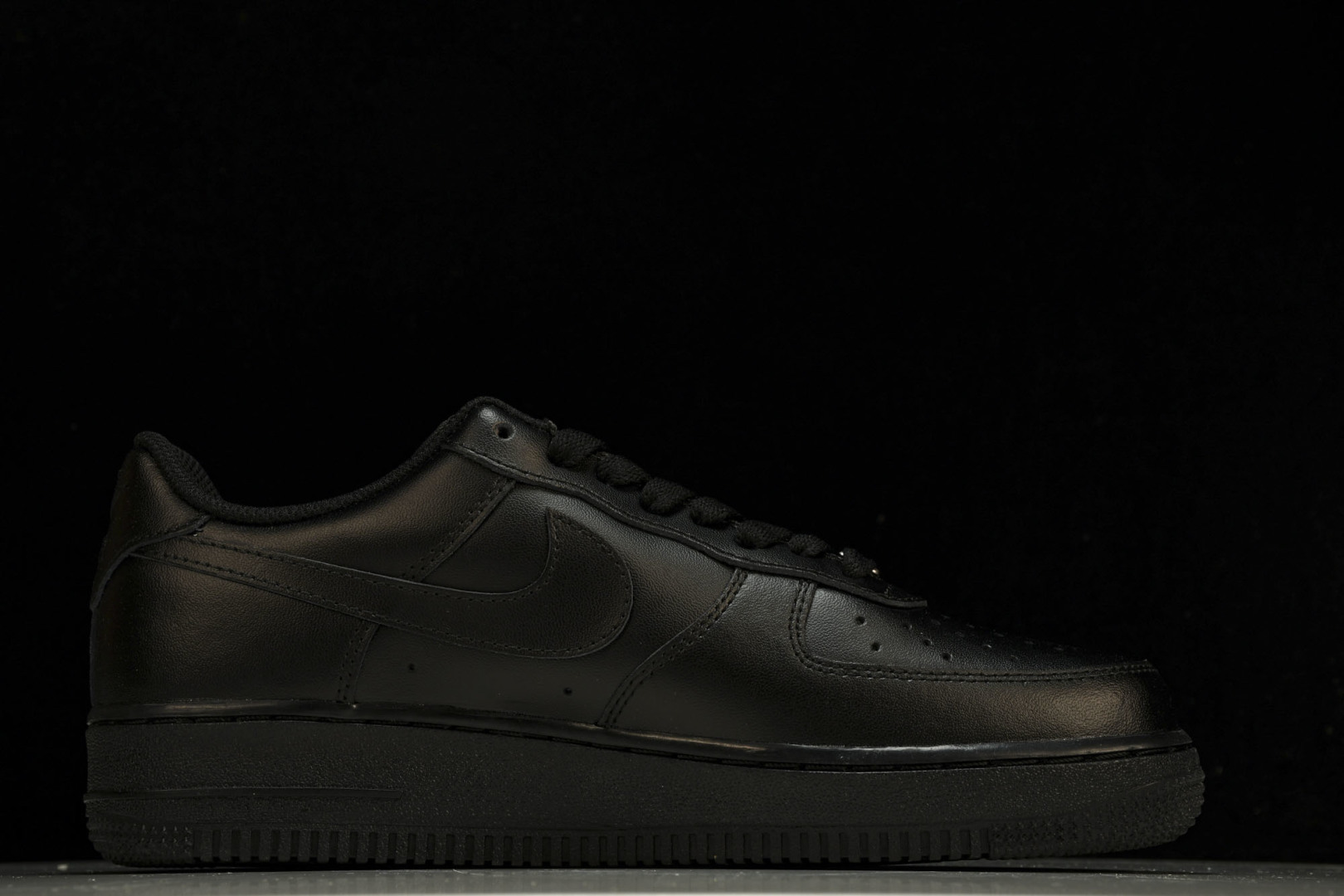 AF1空军 尺码36-46

纯原版出品-Air Force 1 Low DIY CW2288-001 