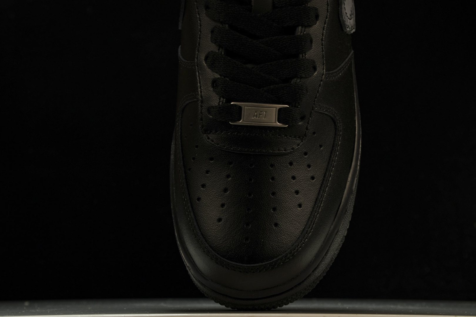 AF1空军 尺码36-46

纯原版出品-Air Force 1 Low DIY CW2288-001 