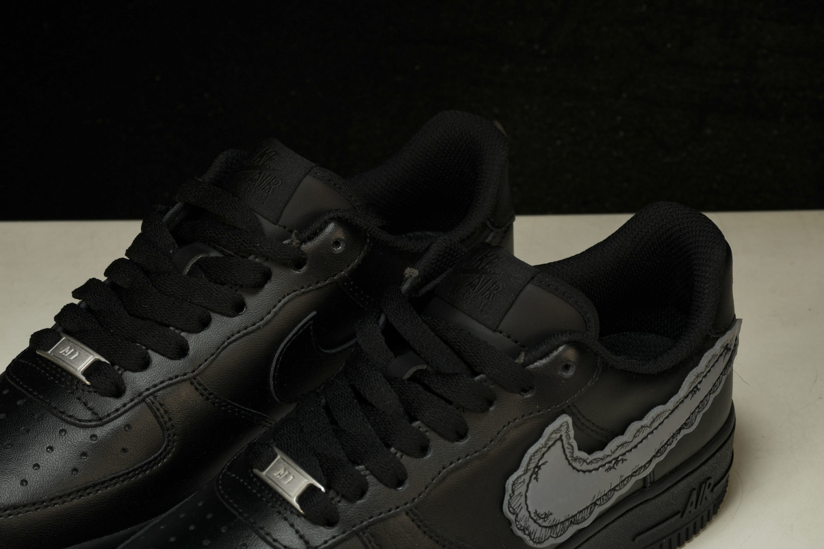AF1空军 尺码36-46

纯原版出品-Air Force 1 Low DIY CW2288-001 