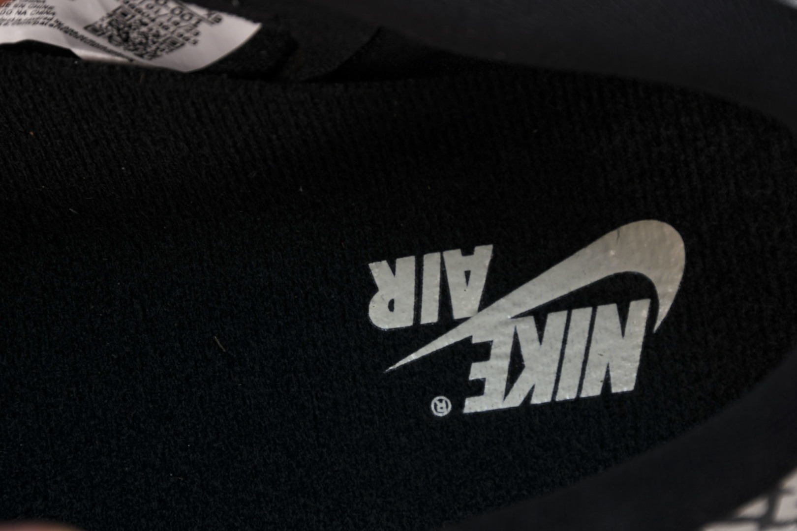 AJ Low爆裂纹 尺码40-47.5

纯原版出品-Air Jordan 1 Retro Low OG