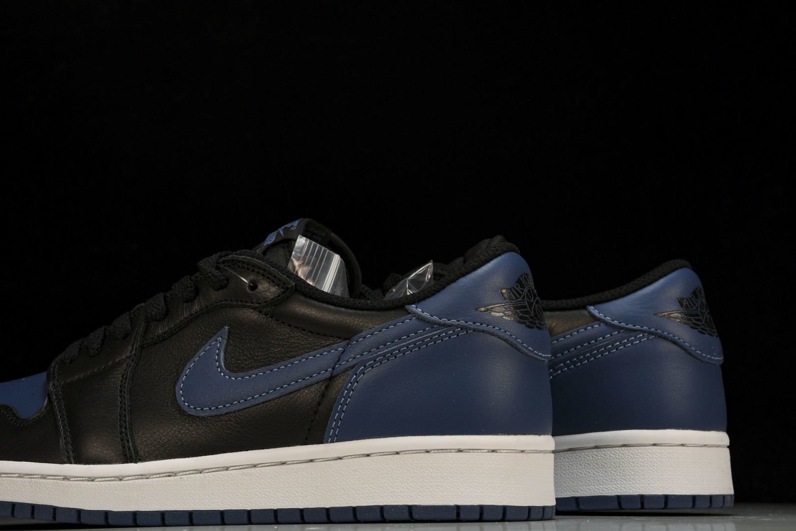 AJ1 LOW 黑蓝  鞋码40-47.5

纯原版出品-Air Jordan 1 Retro Low 