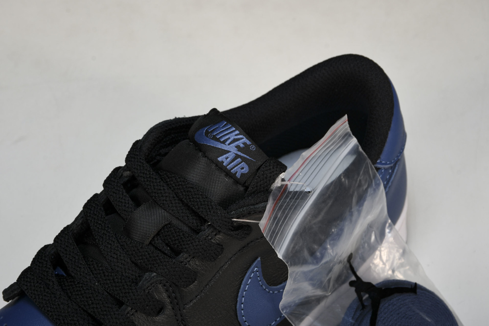 AJ1 LOW 黑蓝  鞋码40-47.5

纯原版出品-Air Jordan 1 Retro Low 