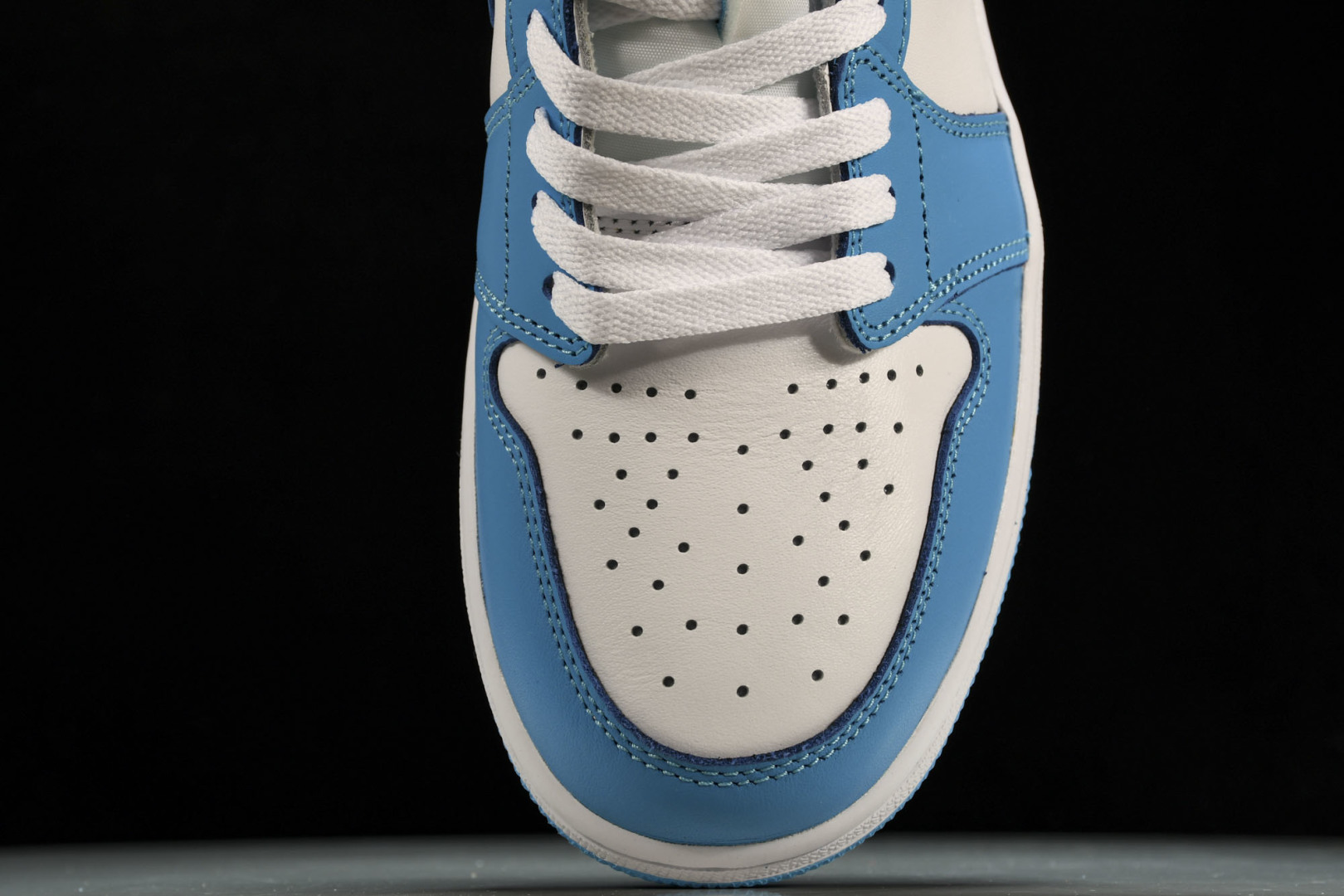 AJLow 北卡蓝 尺码40-47.5

纯原版出品-SB x Air Jordan 1 Low 北卡蓝