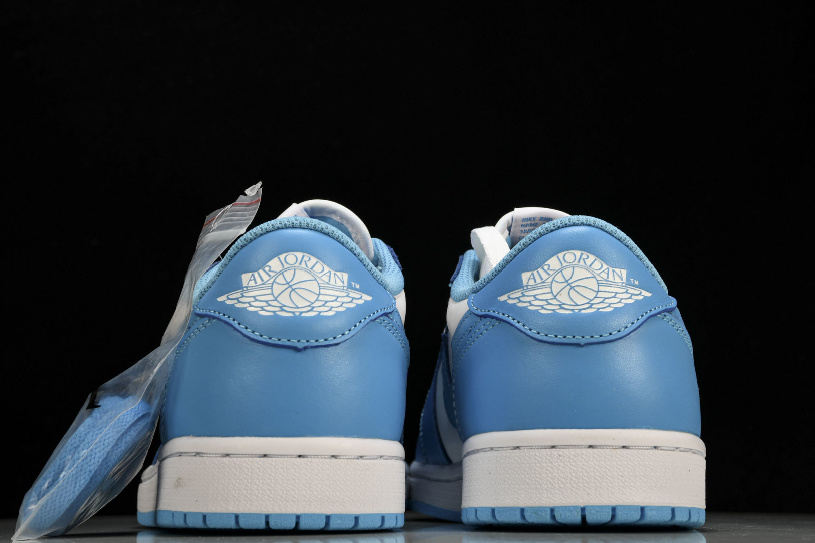 AJLow 北卡蓝 尺码40-47.5

纯原版出品-SB x Air Jordan 1 Low 北卡蓝