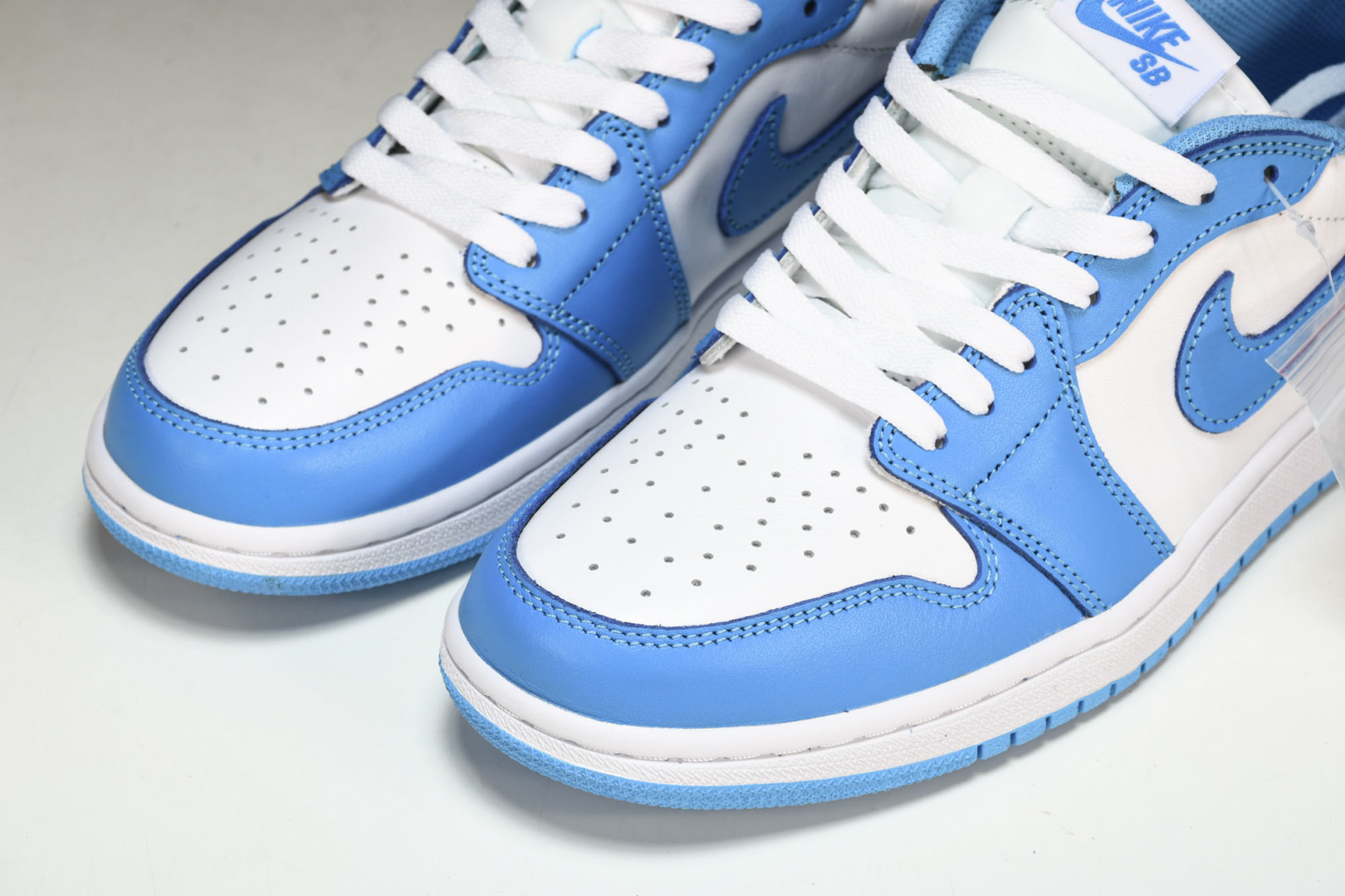 AJLow 北卡蓝 尺码40-47.5

纯原版出品-SB x Air Jordan 1 Low 北卡蓝
