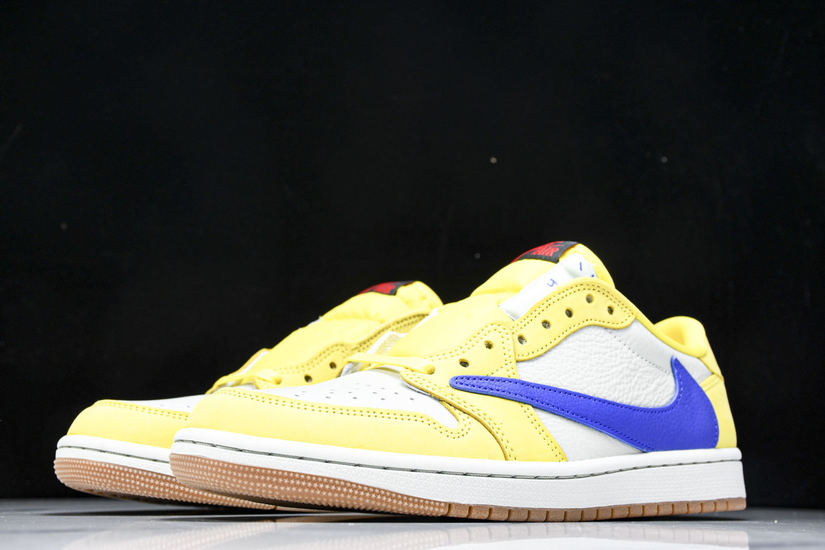 AJ Low金丝雀 尺码40-47.5

纯原版出品-WMNS Travis Scott x Air J