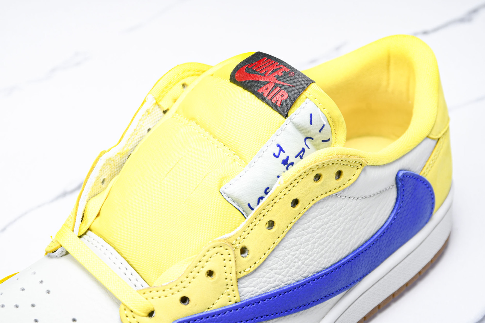 AJ Low金丝雀 尺码40-47.5

纯原版出品-WMNS Travis Scott x Air J